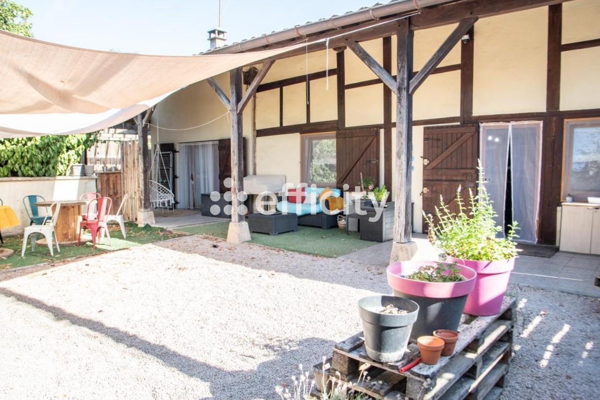 Maison 7 pièces 138 m² · à Sermoyer · 138 m² · 220 000 €