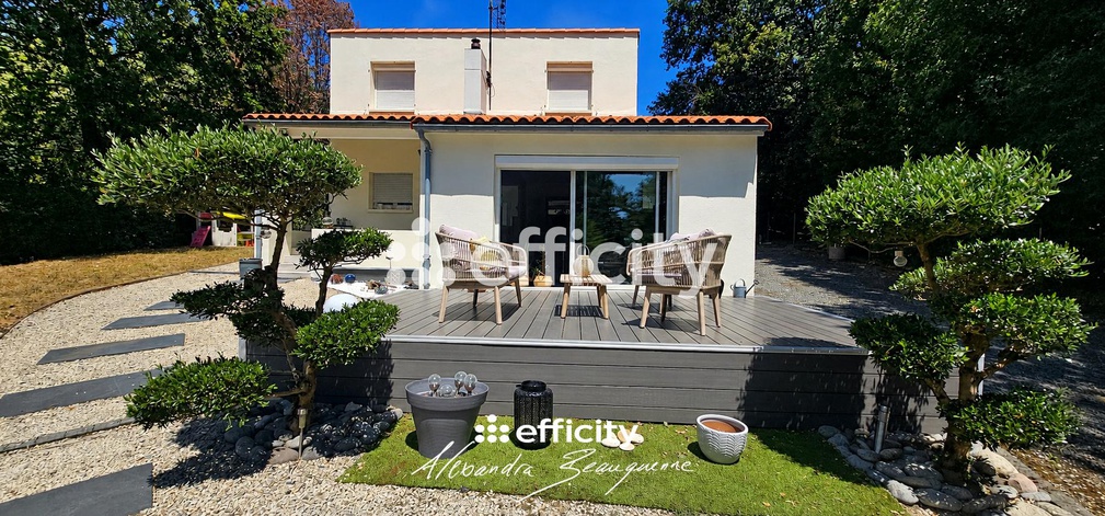 maison 6 pièces - 94m2 à Vouillé (79180)