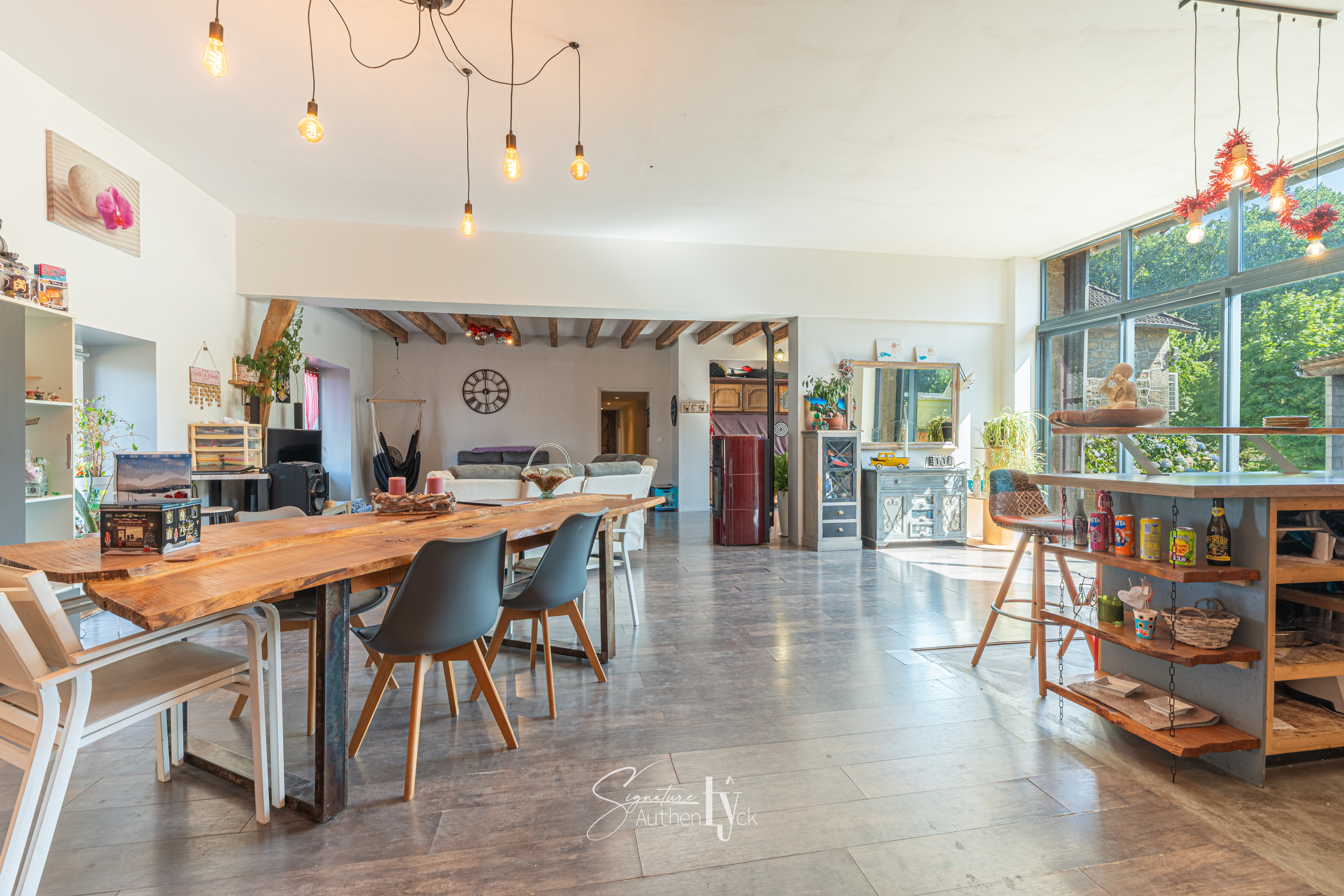 Maison 6 pièces 189 m² · à Saint-Amand-le-Petit · 189 m² · 129 900 €