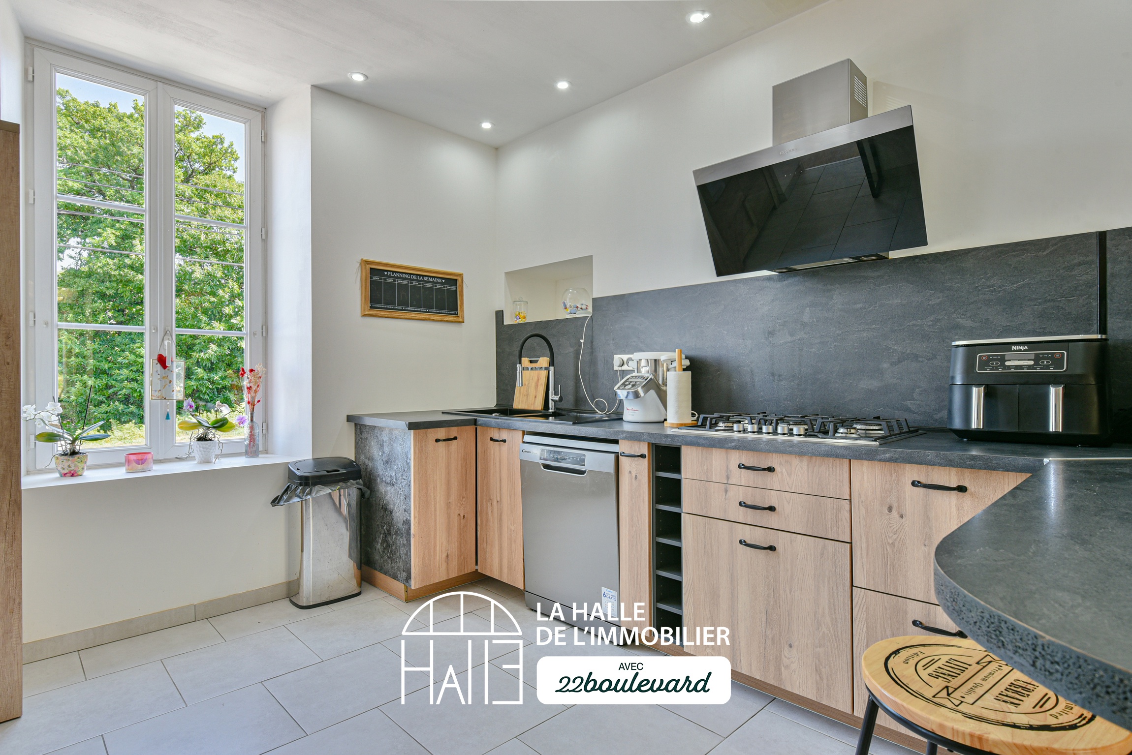 Maison 7 pièces 202 m² · à Peyrilhac · 202 m² · 193 500 €