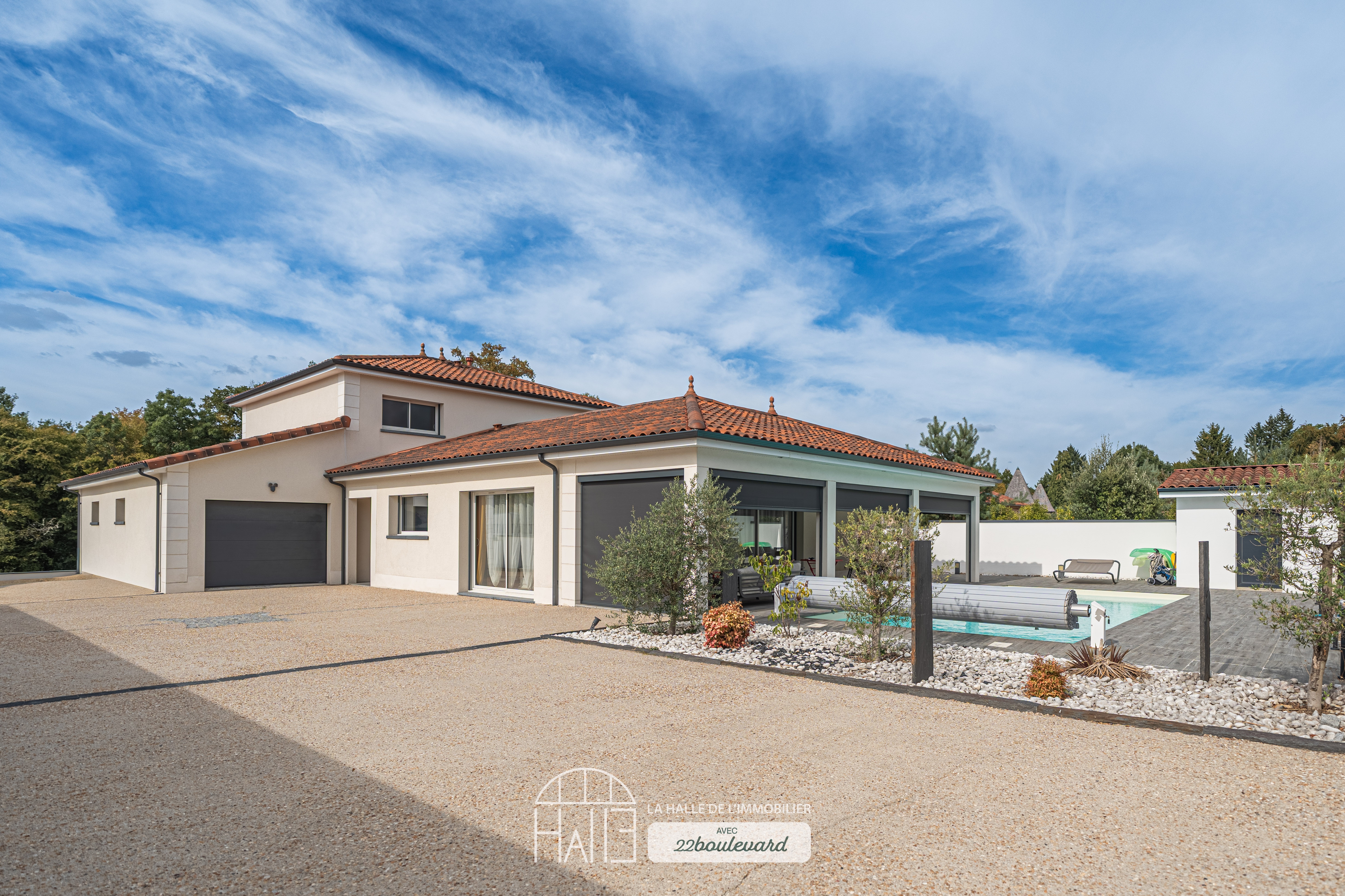 Maison 8 pièces 250 m² · à Le Vigen · 250 m² · 639 900 €