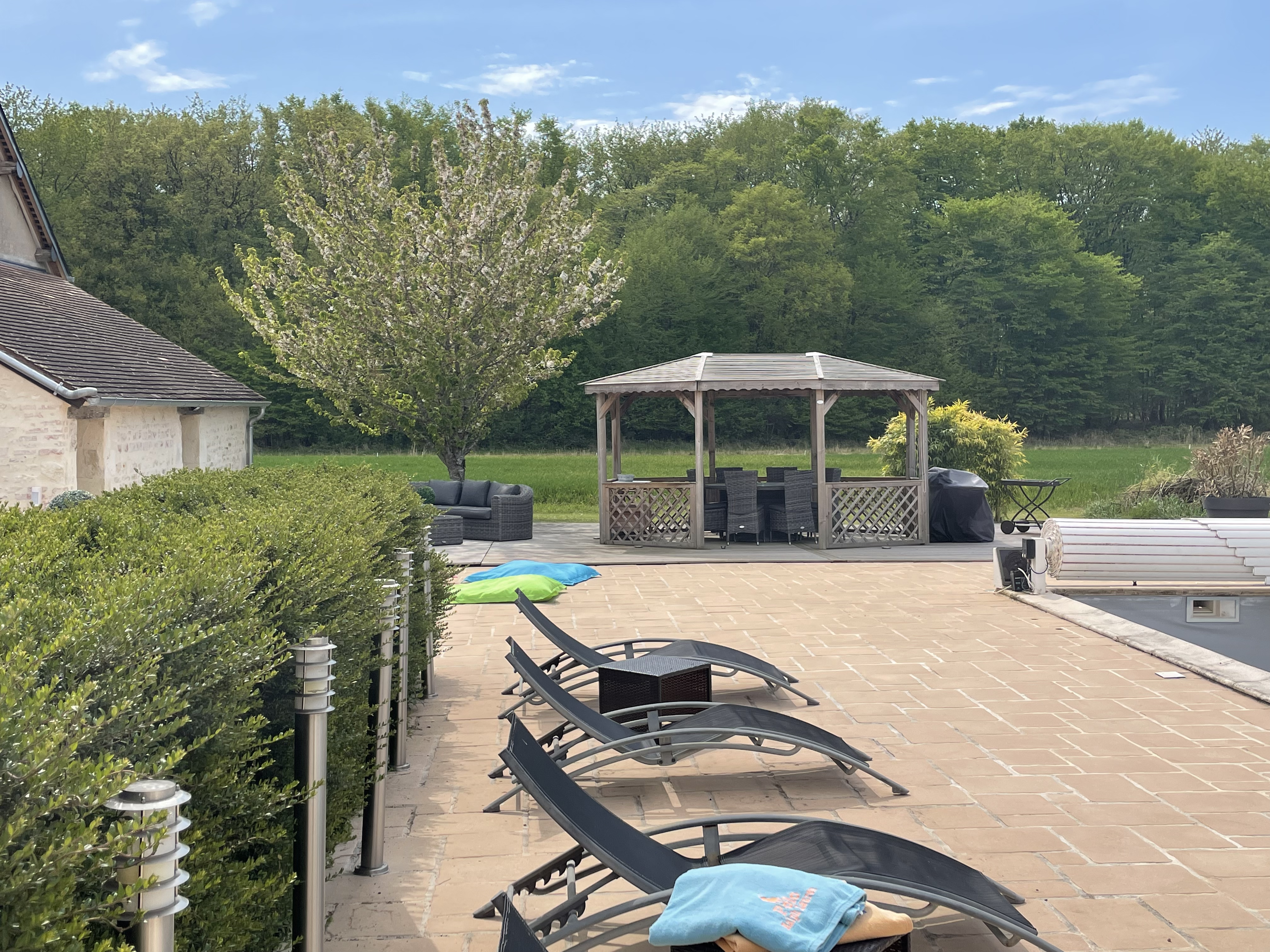Maison 9 pièces 300 m² · à Villeneuve-sur-Cher · 300 m² · 387 000 €