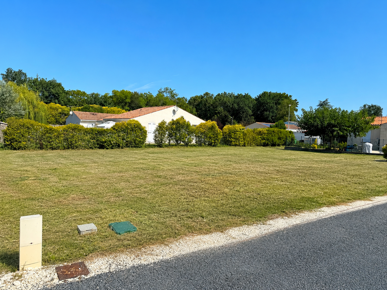 terrain  - 427m2 à Médis (17600)
