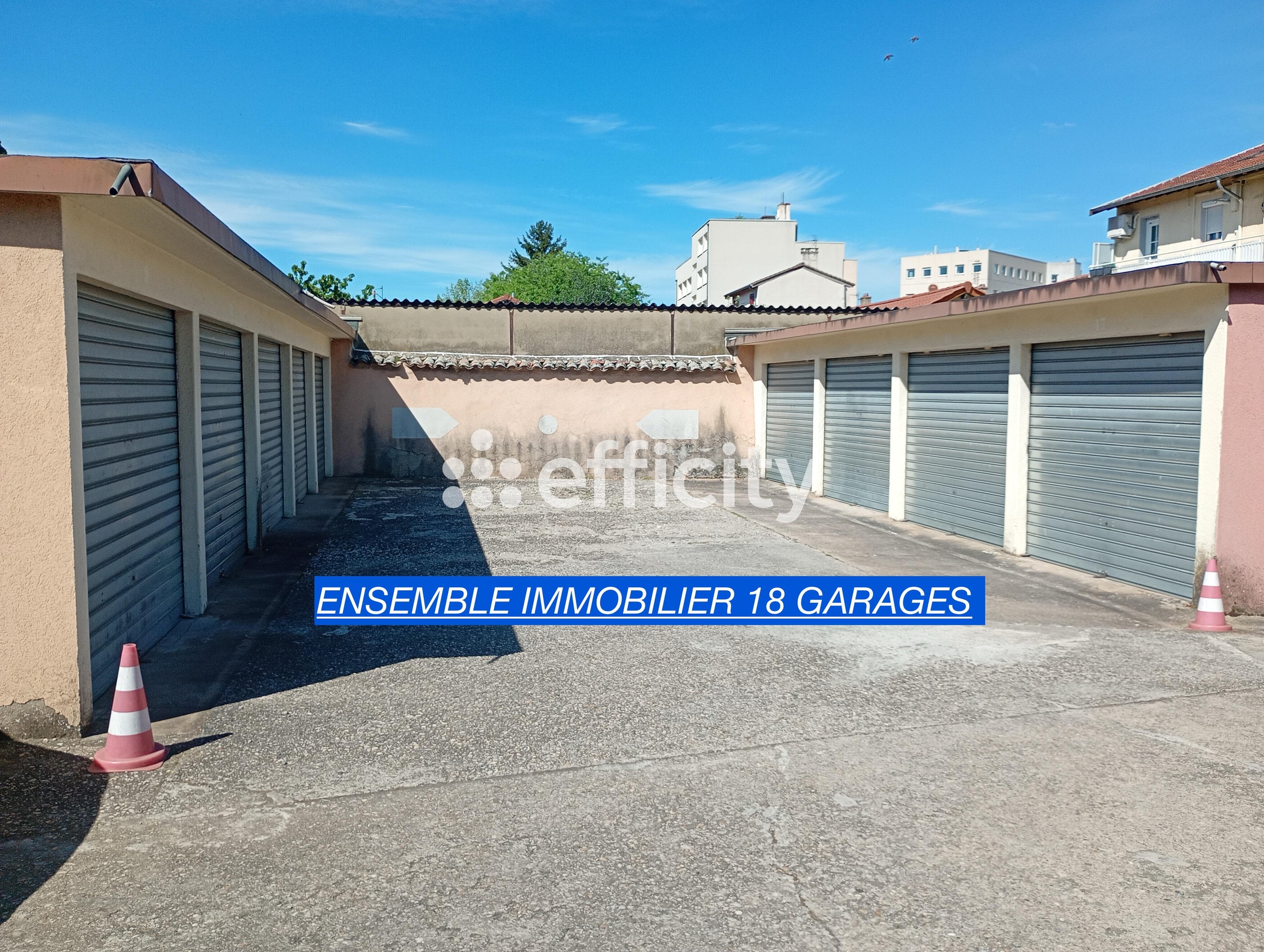 parking  - 243,0m2 à Vénissieux (69200)
