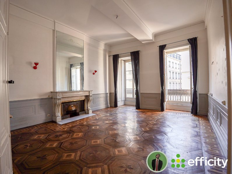 appartement 4 pièces - 98m2 à Lyon (69001)