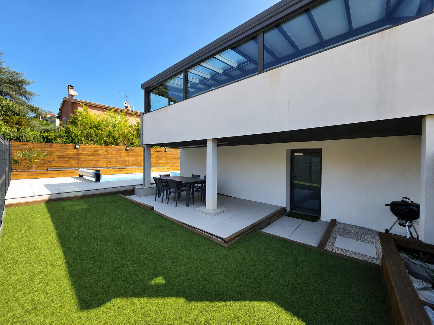 Maison 7 pièces 148 m² · à Champagne-au-Mont-d'Or · 148 m² · 799 000 €