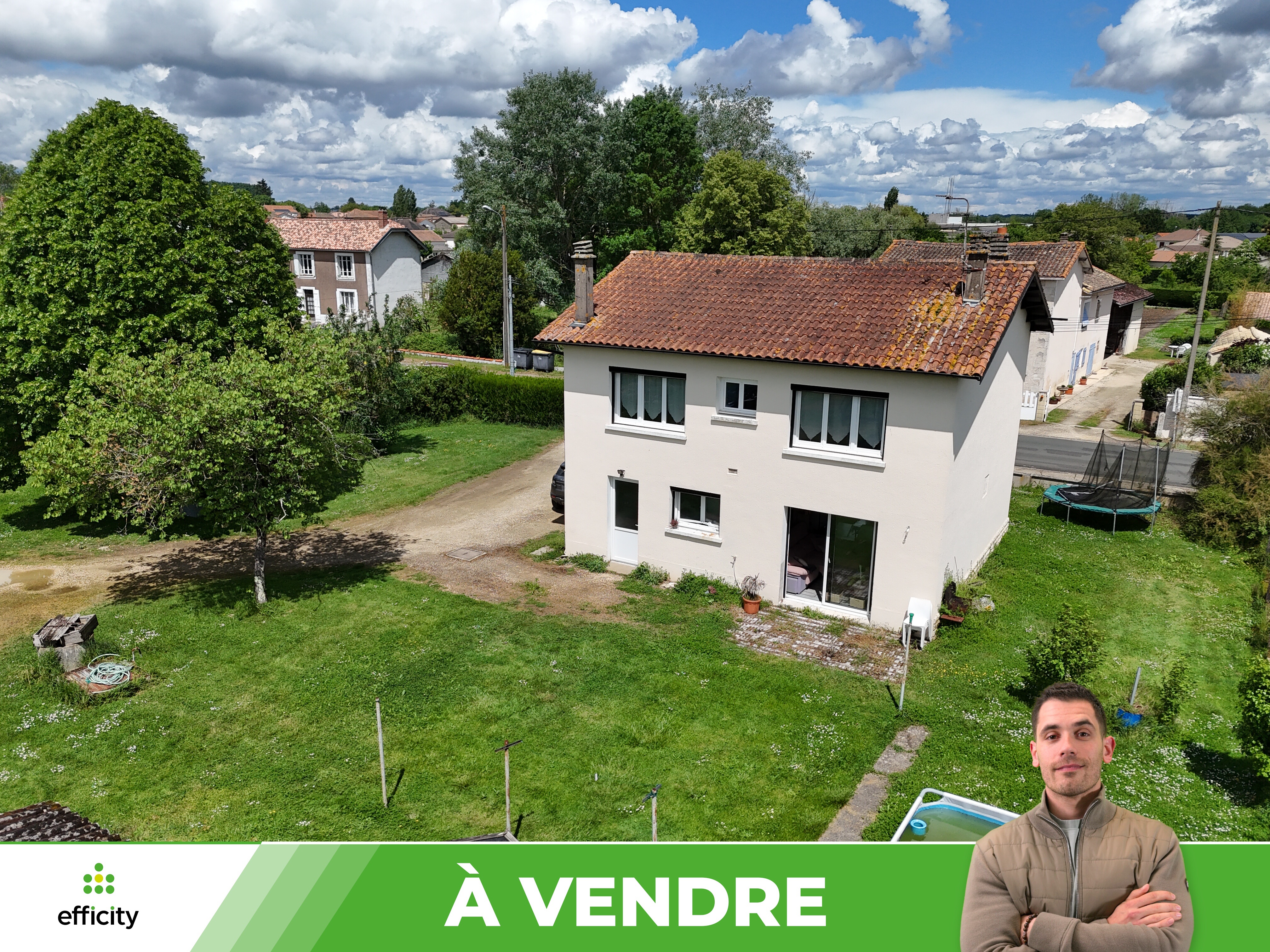 Maison 6 pièces 102 m² · à Lezay · 102 m² · 129 000 €
