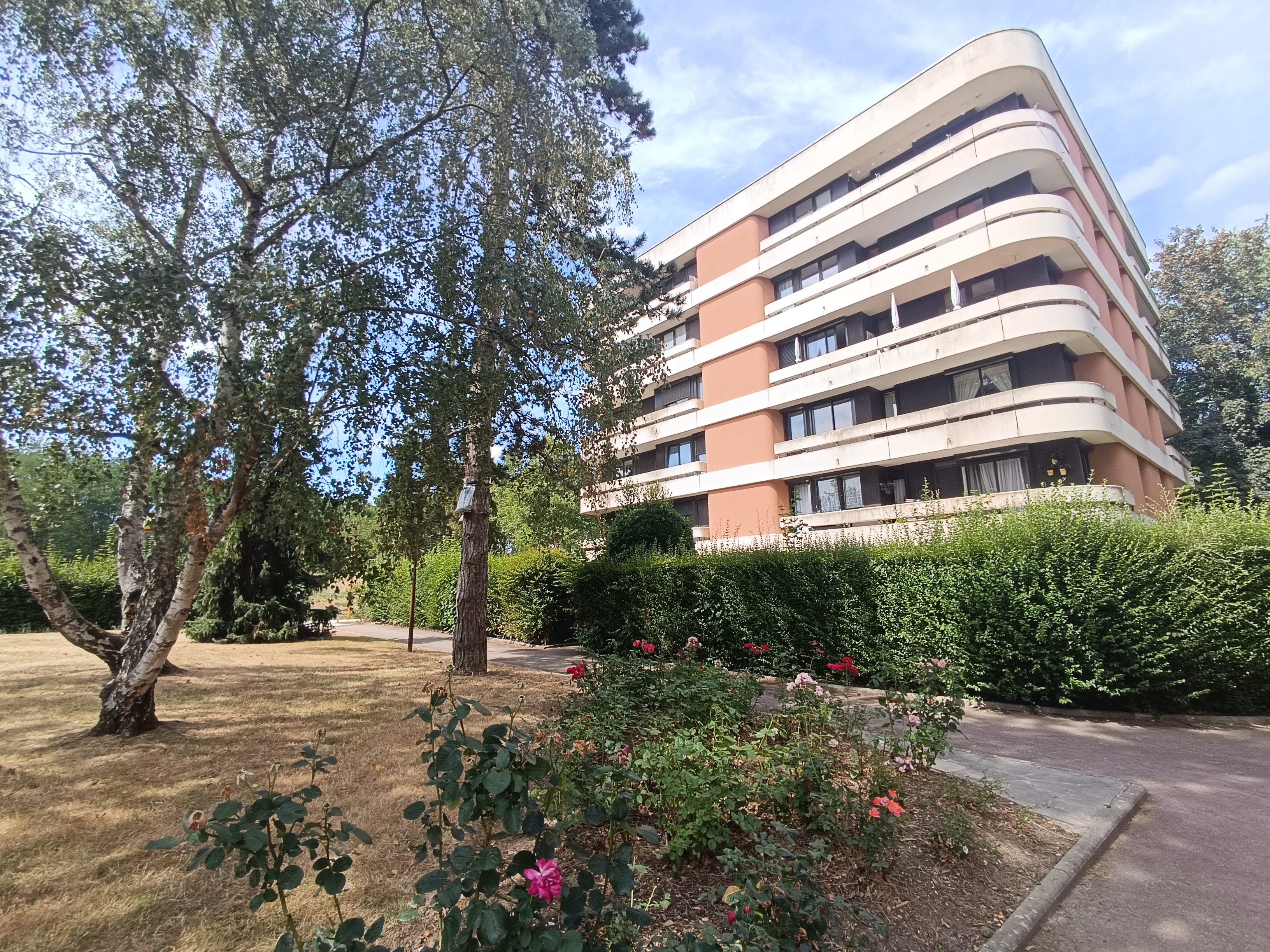 Appartement 4 pièces 85 m² · à Élancourt · 85 m² · 194 000 €