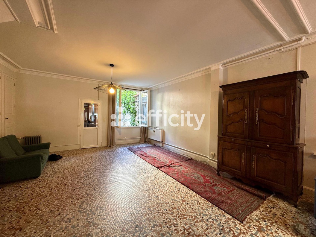 maison 5 pièces - 85m2 à Sainte-Maure-de-Touraine (37800)