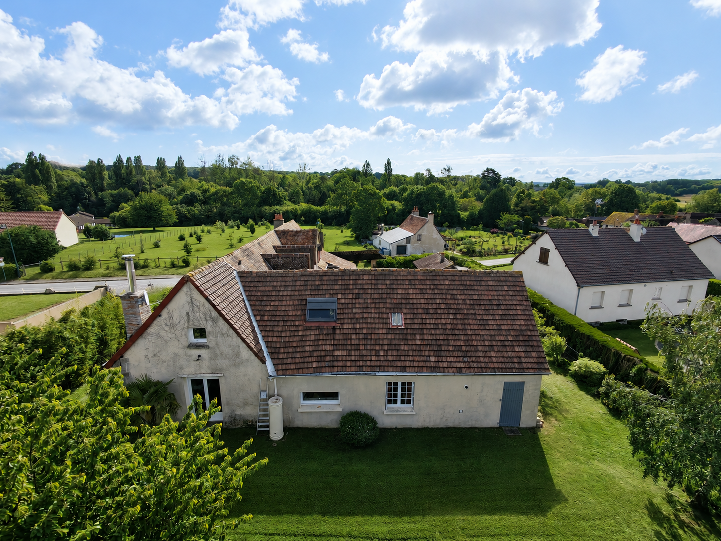 Maison 7 pièces 230 m² · à Fyé · 230 m² · 299 000 €