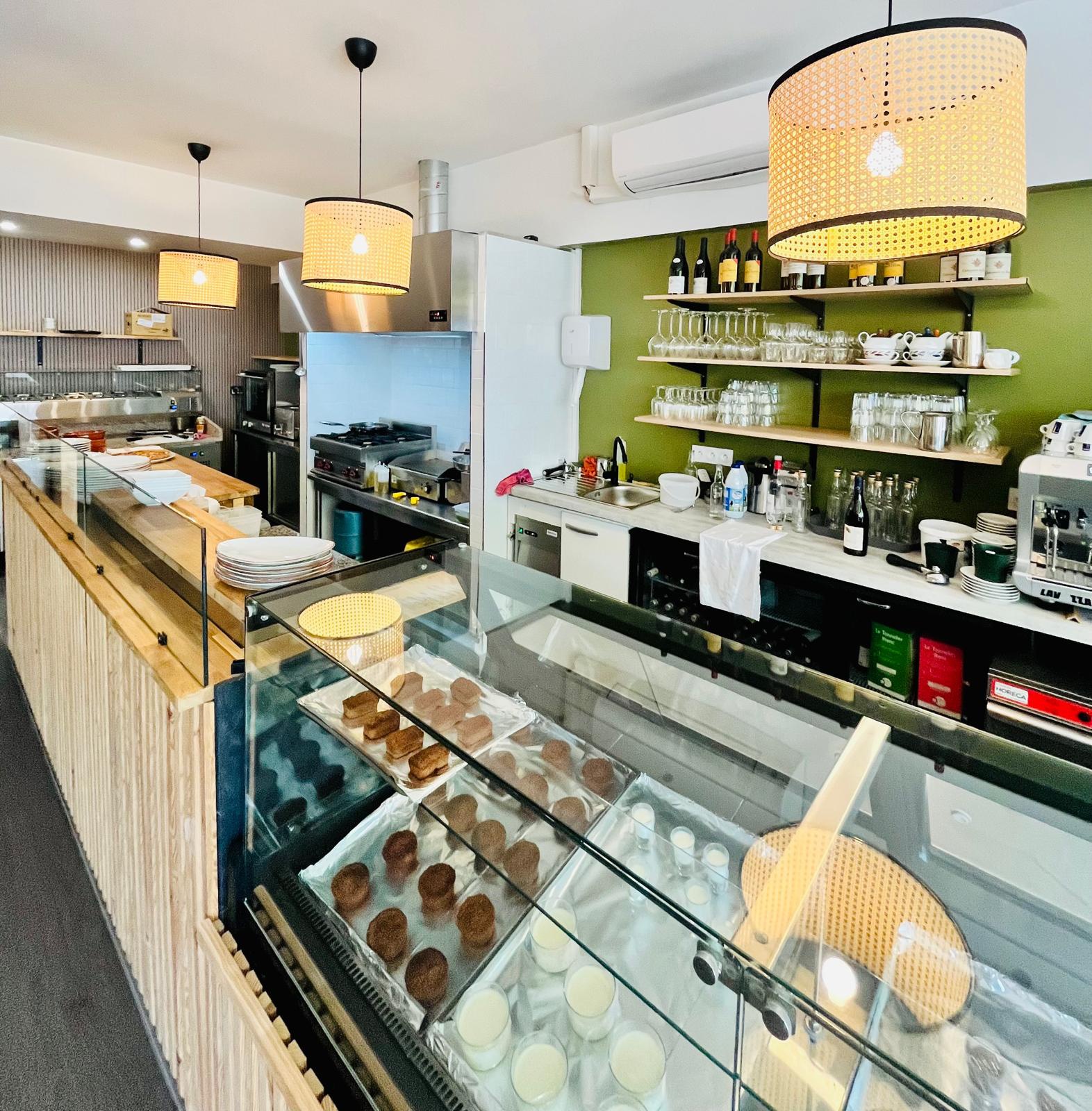 Fonds De Commerce - 70 m² · à Mimizan · 70 m² · 85 000 €