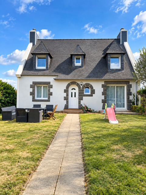 Maison 6 pièces 113 m² · à Plouvien · 113 m² · 324 000 €