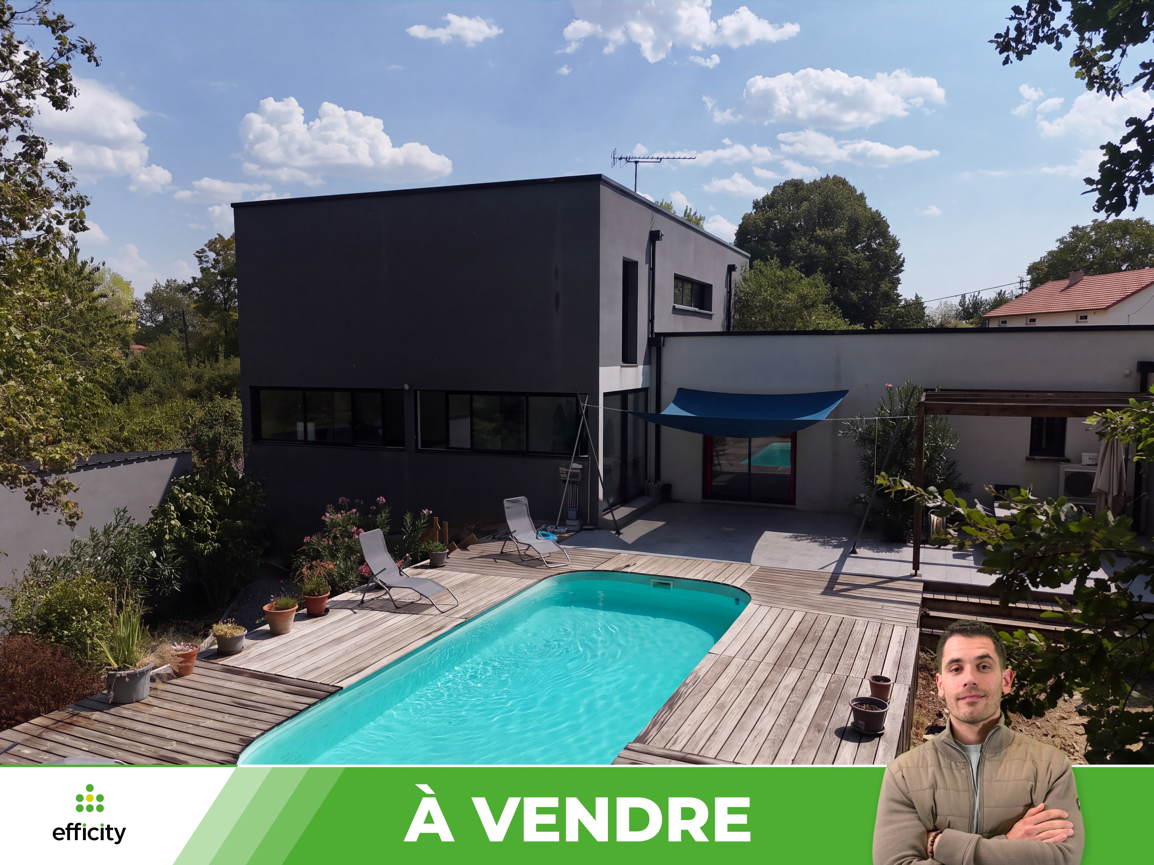Maison 8 pièces 230 m² · à Montamisé · 230 m² · 370 000 €