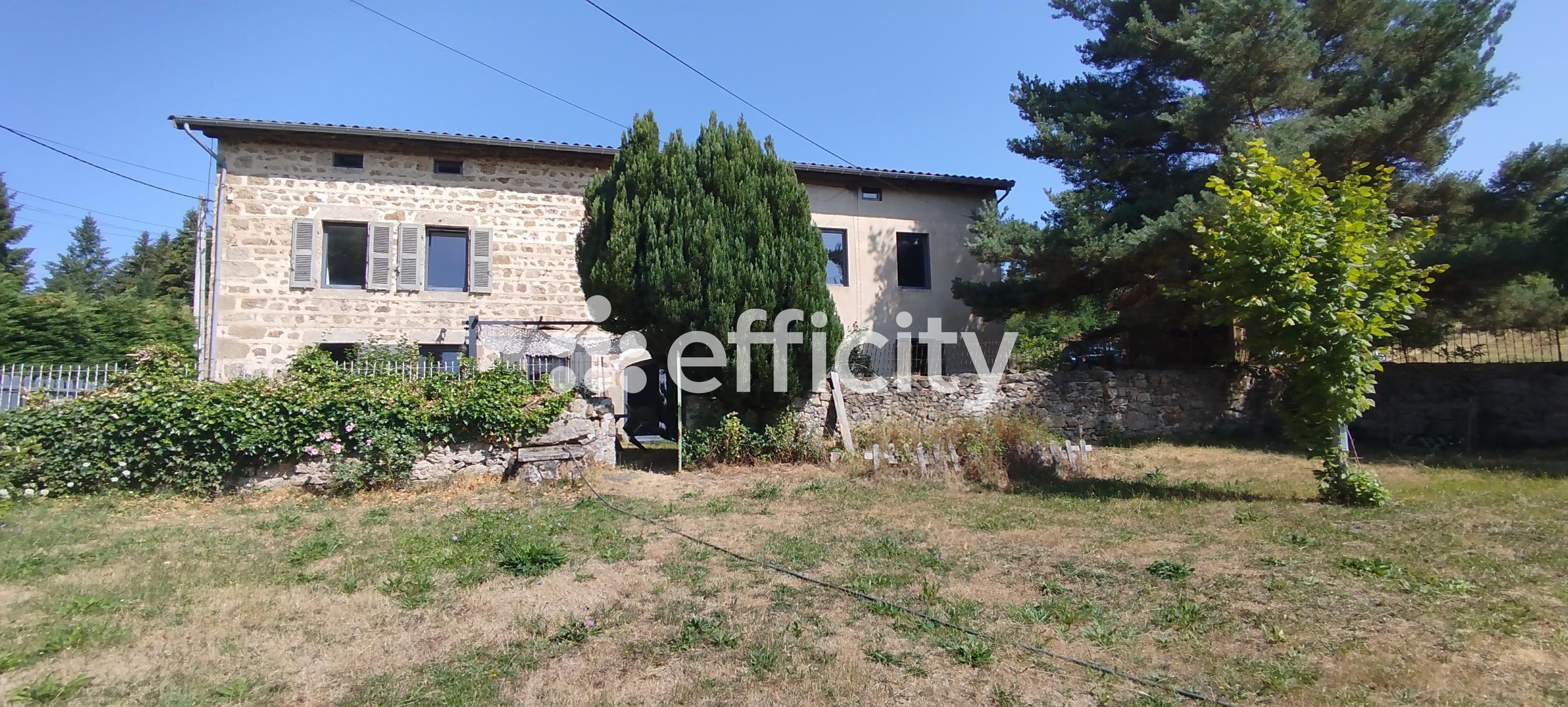 Maison 8 pièces 250 m² · à Usson-en-Forez · 250 m² · 320 000 €