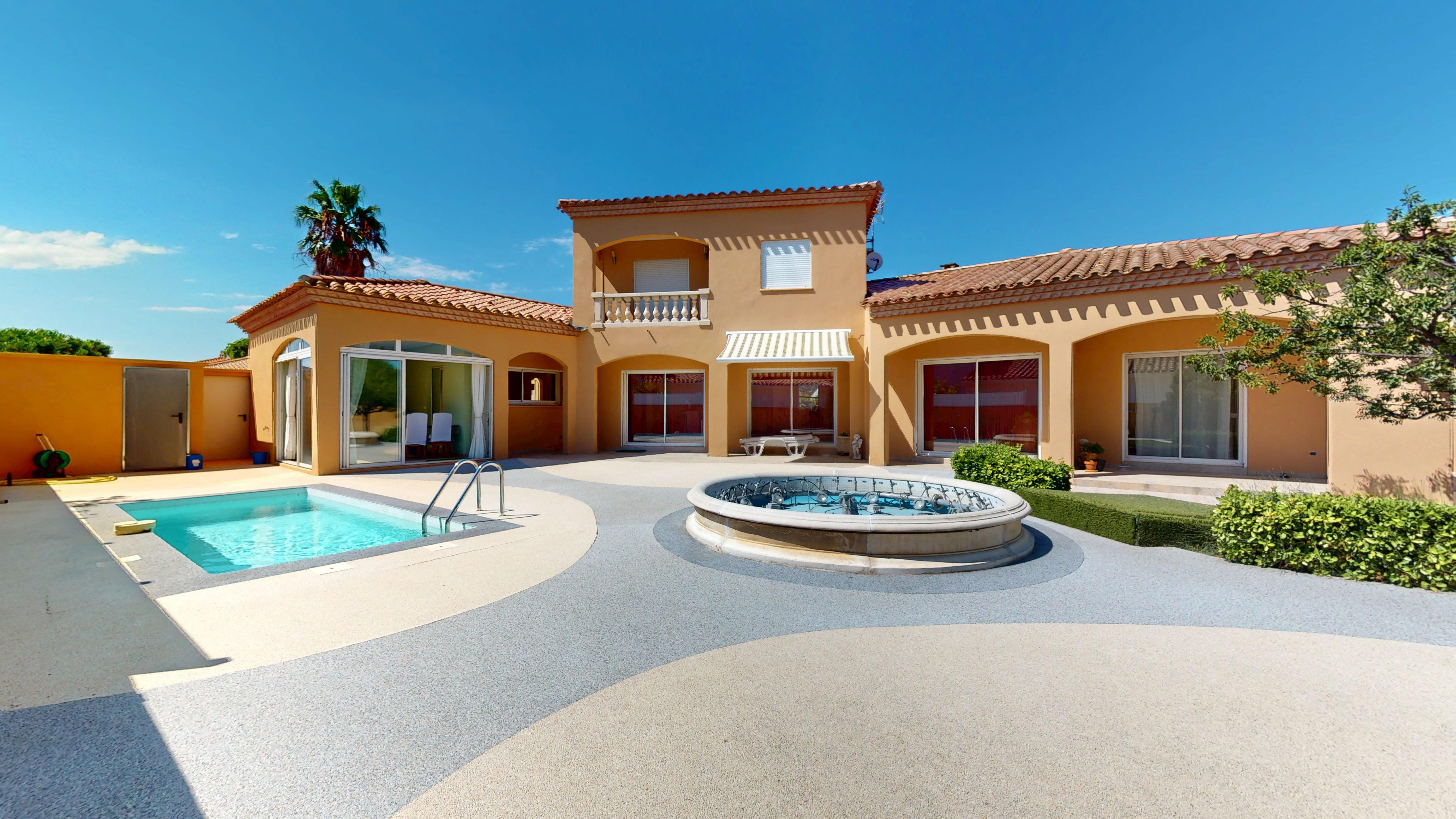 Maison 7 pièces 186 m² · à Canohès · 186 m² · 749 000 €