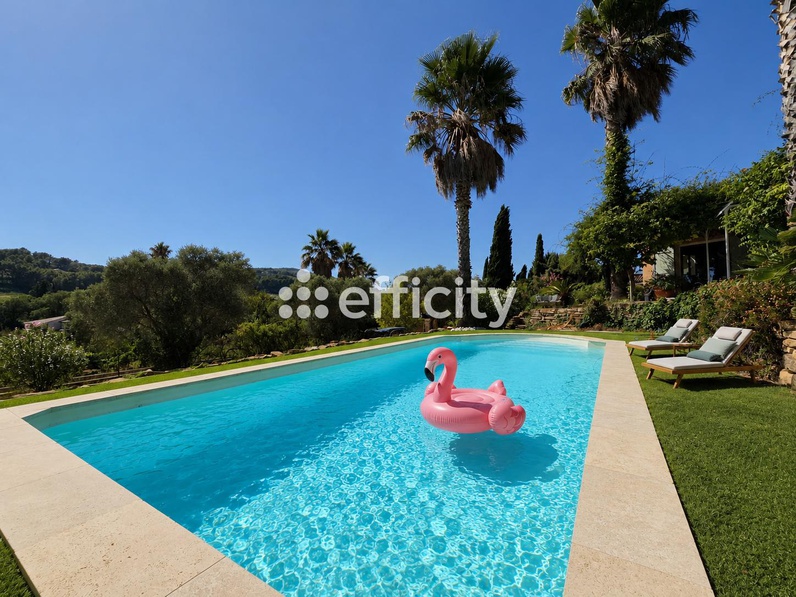 maison 6 pièces - 136m2 à Le Castellet (83330)