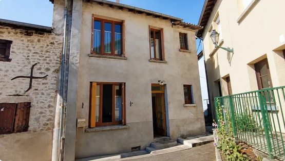 maison 5 pièces - 94m2 à Saint-Bonnet-le-Chastel (63630)