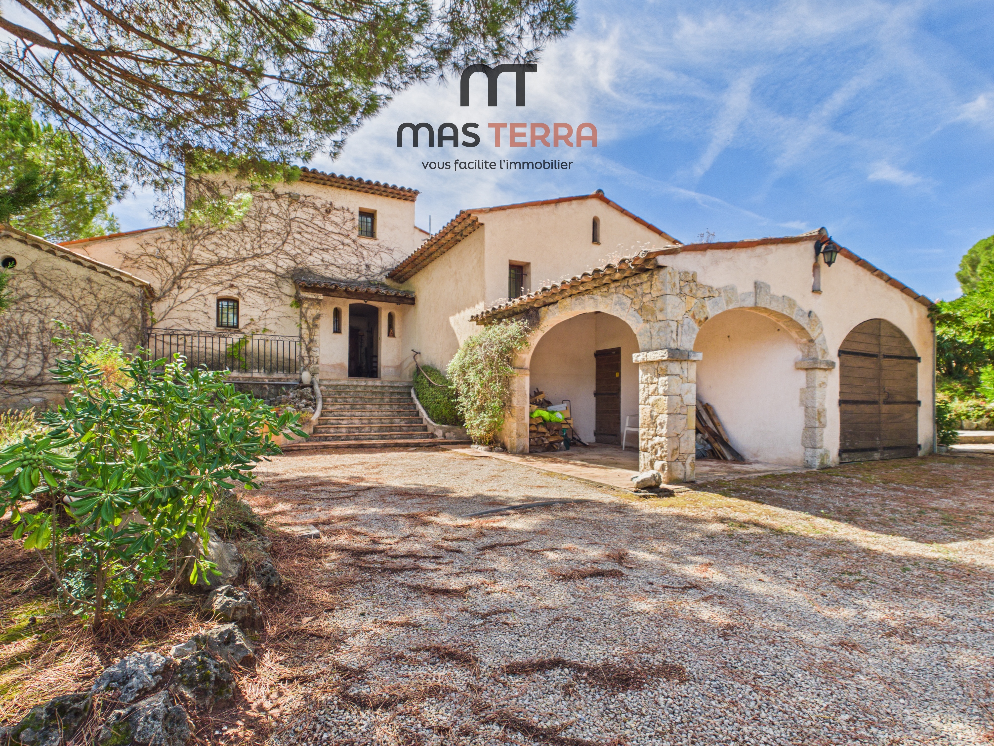 Maison 5 pièces 147 m² · à Grasse · 147 m² · 780 000 €