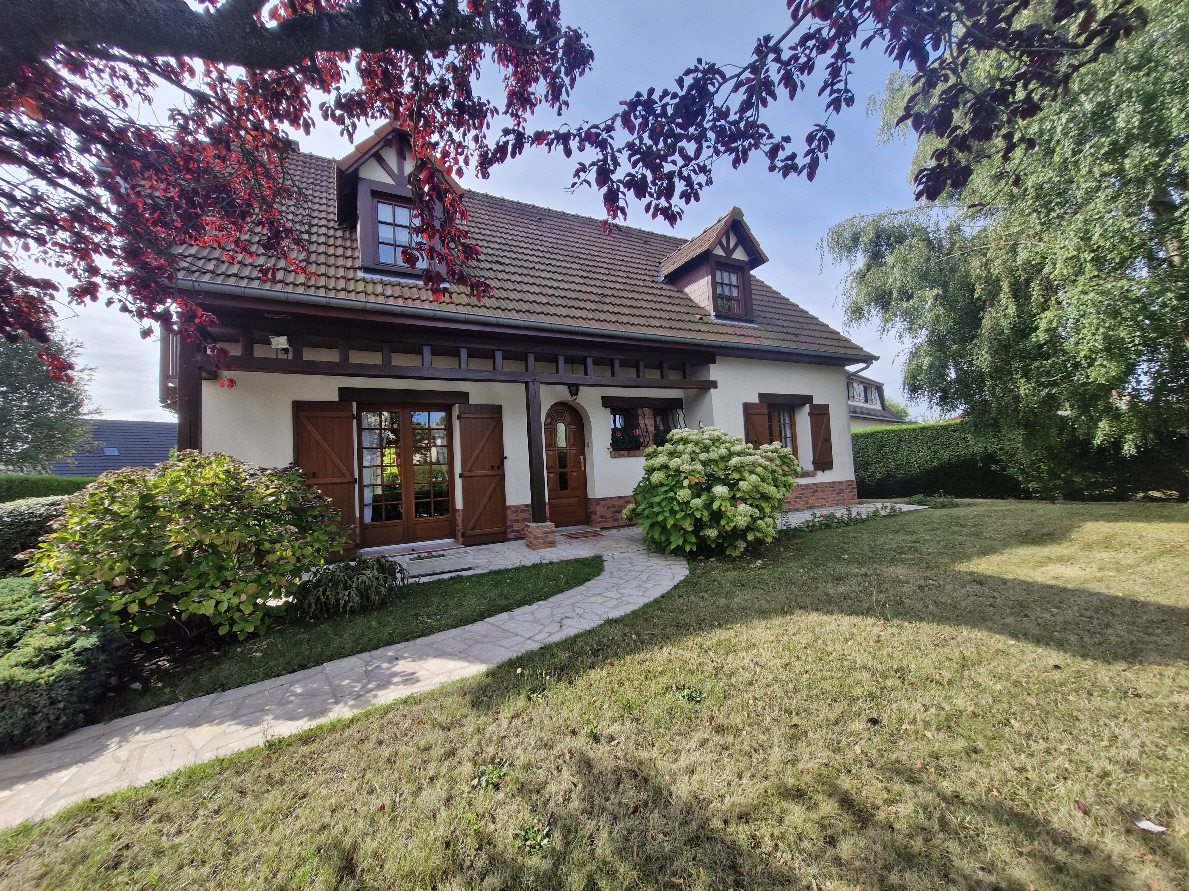 Maison 5 pièces 128 m² · à Eu · 128 m² · 316 000 €