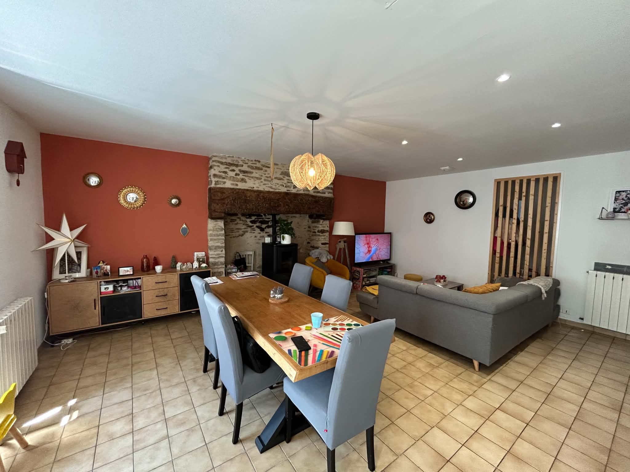 Maison 6 pièces 175 m² · à Saint-Yrieix-la-Perche · 175 m² · 232 000 €