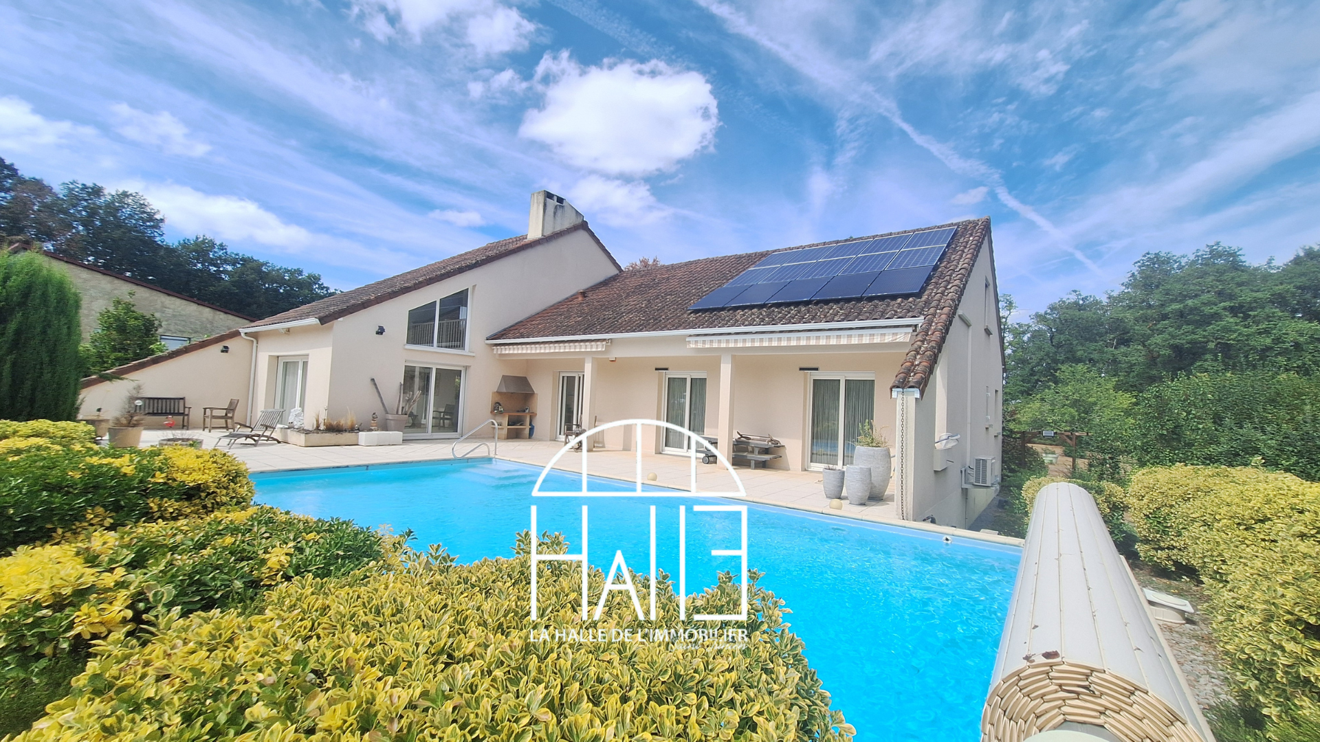 Maison 7 pièces 255 m² · à Saint-Victurnien · 255 m² · 384 900 €