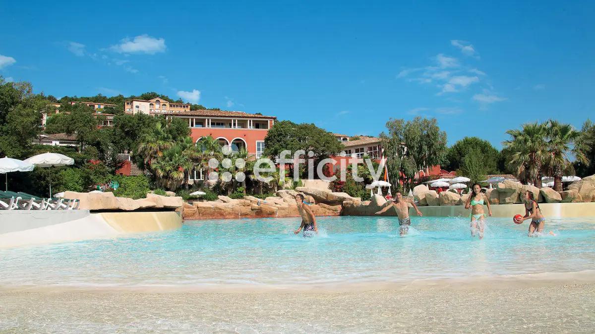 Maison 4 pièces 82 m² · à Grimaud · 82 m² · 599 995 €