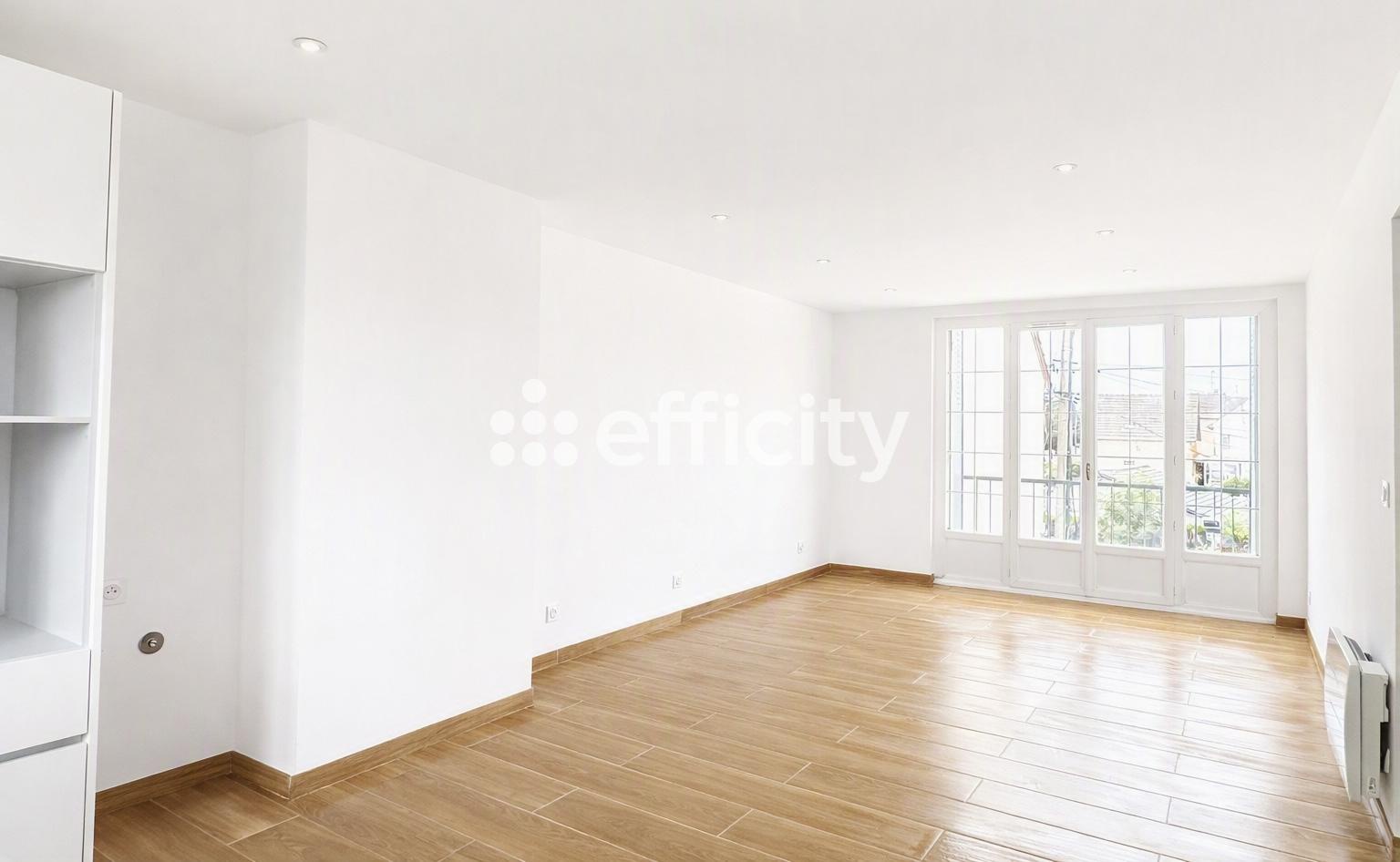 Appartement 5 pièces 80 m² · à Tremblay-en-France · 80 m² · 240 000 €