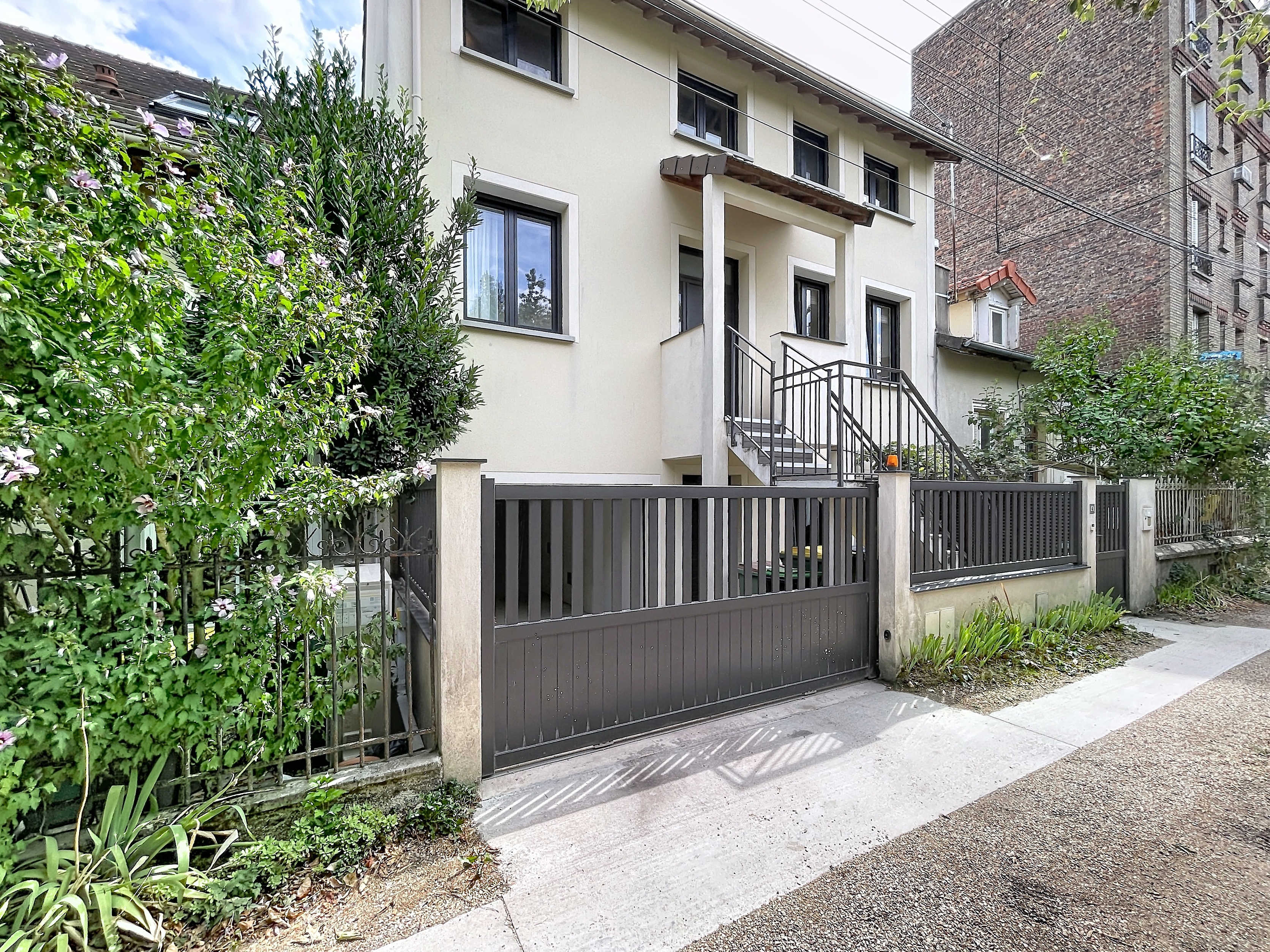 Maison 6 pièces 145 m² · à Châtillon · 145 m² · 940 000 €