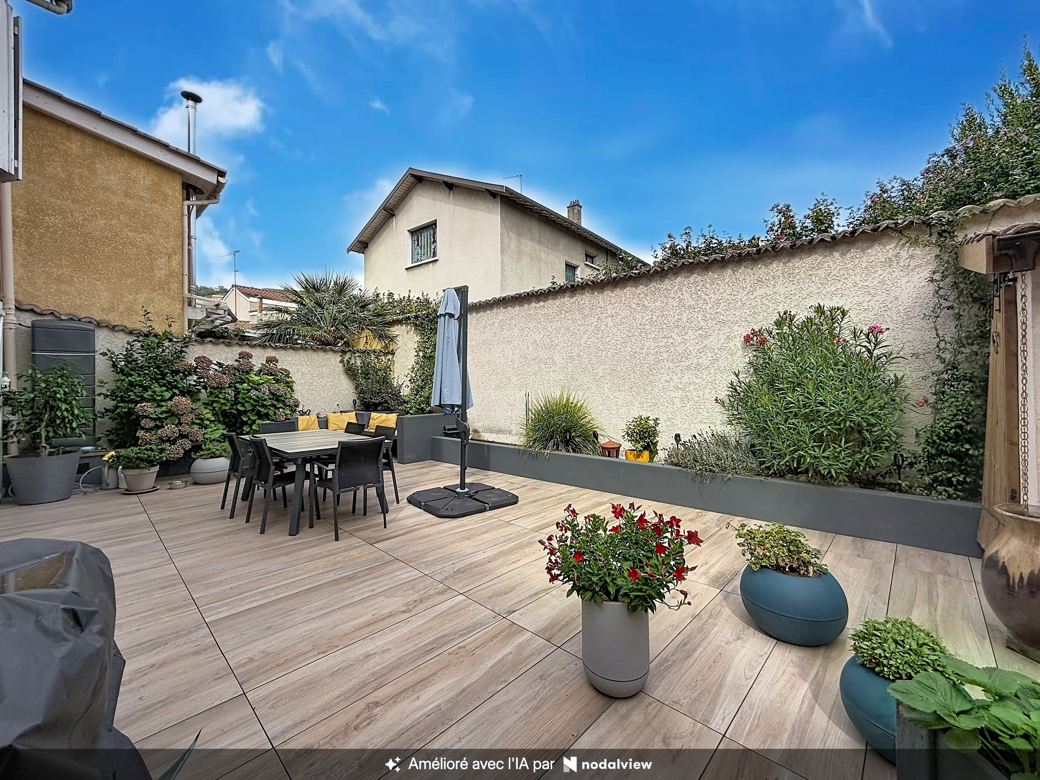 Maison 5 pièces 180 m² · à Condrieu · 180 m² · 374 900 €