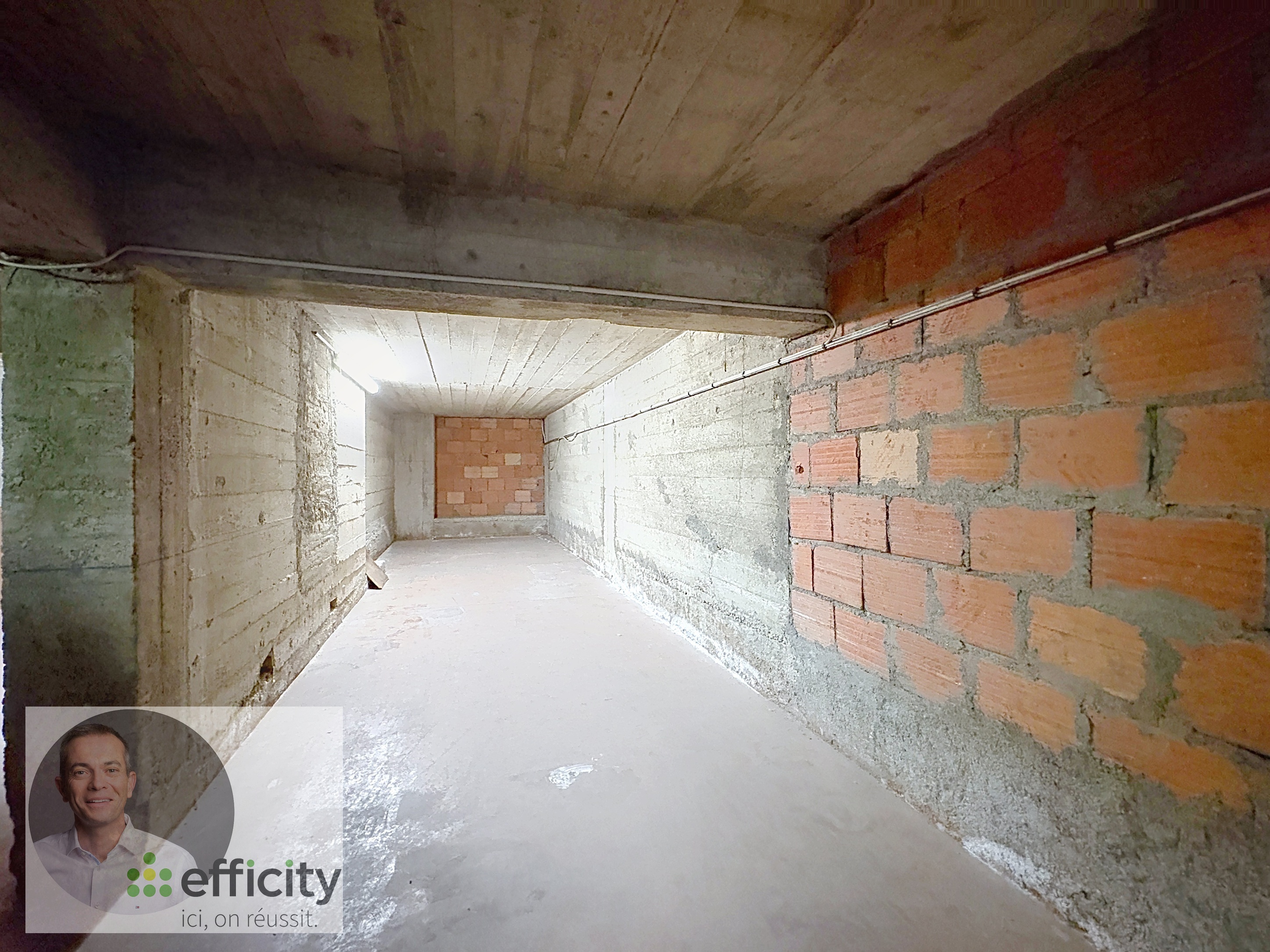 Parking 27 m² · à Vichy · 27 m² · 39 900 €