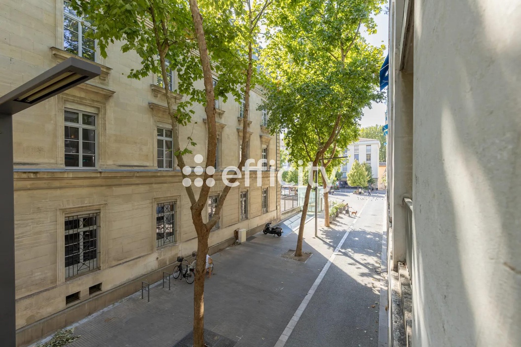 bureau 6 pièces - 152,0m2 à Avignon (84000)