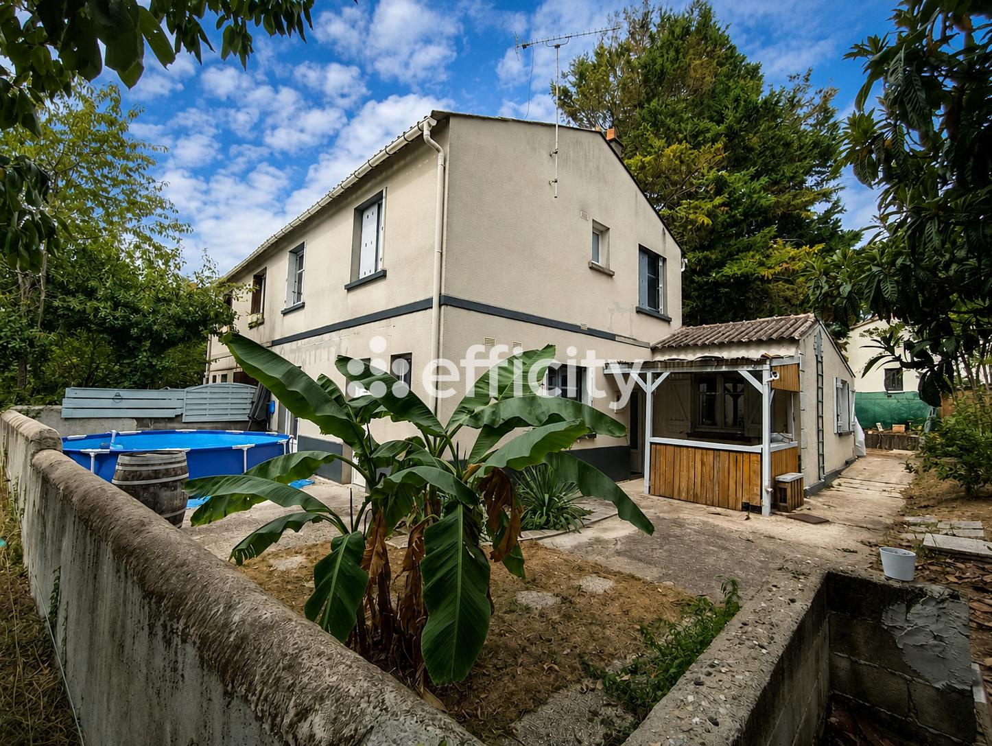 Maison 6 pièces 93 m² · à Thuré · 93 m² · 75 000 €