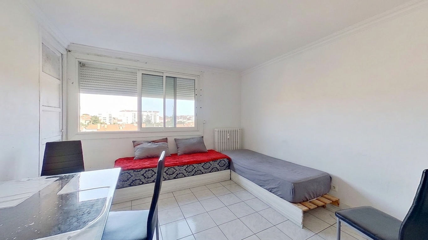 Appartement 4 pièces 65 m² · à Perpignan · 65 m² · 66 000 €