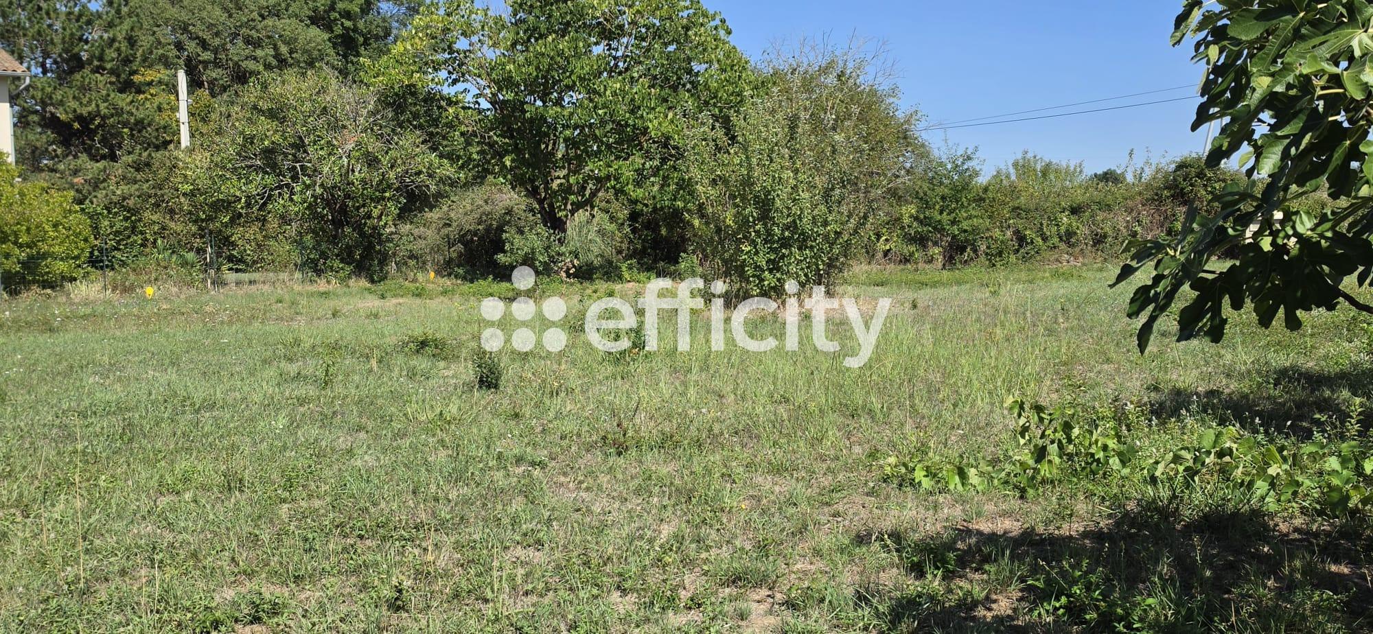 Terrain 614 m² · à Saint-Yrieix-sur-Charente · 614 m² · 63 800 €