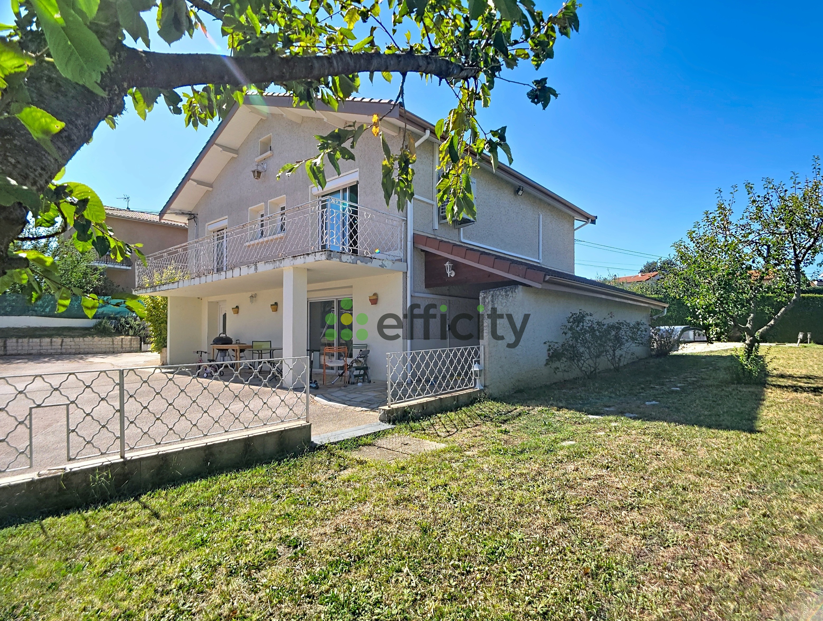 Maison 5 pièces 148 m² · à Genilac · 148 m² · 415 000 €