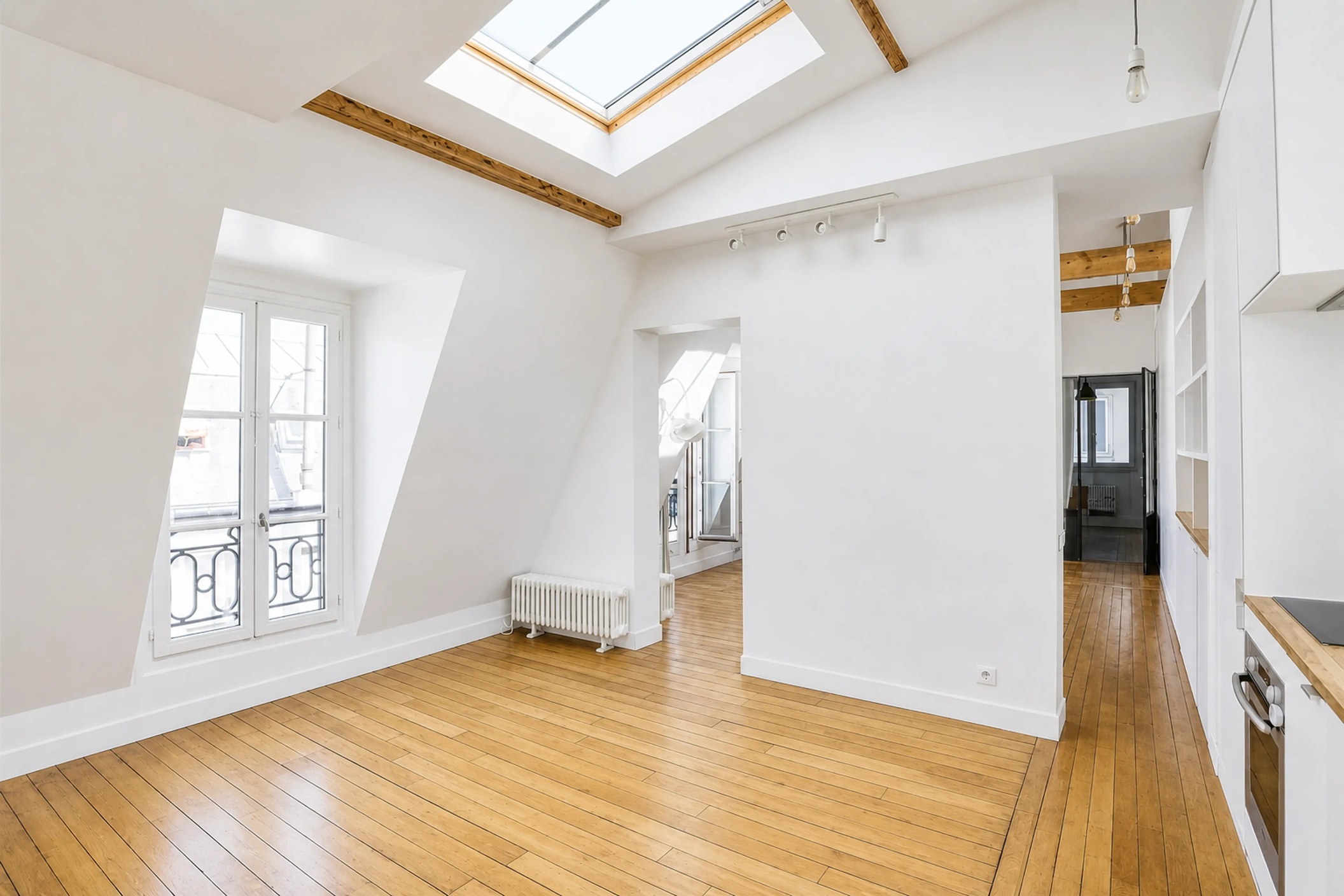 appartement 4 pièces - 110m2 à PARIS (75010)