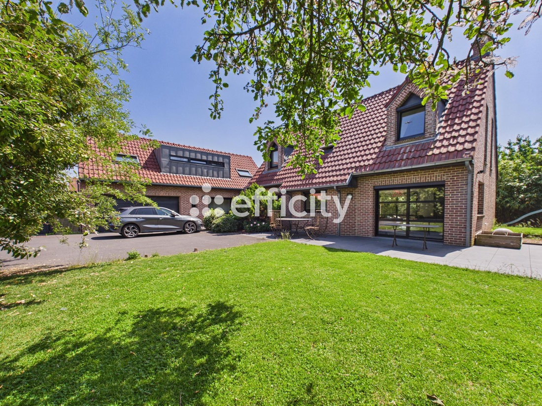 maison 8 pièces - 220m2 à Lesquin (59810)