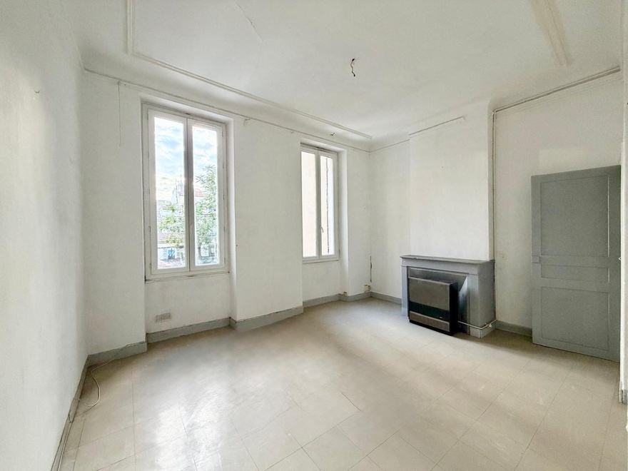 appartement 3 pièces - 51m2 à Marseille (13006)