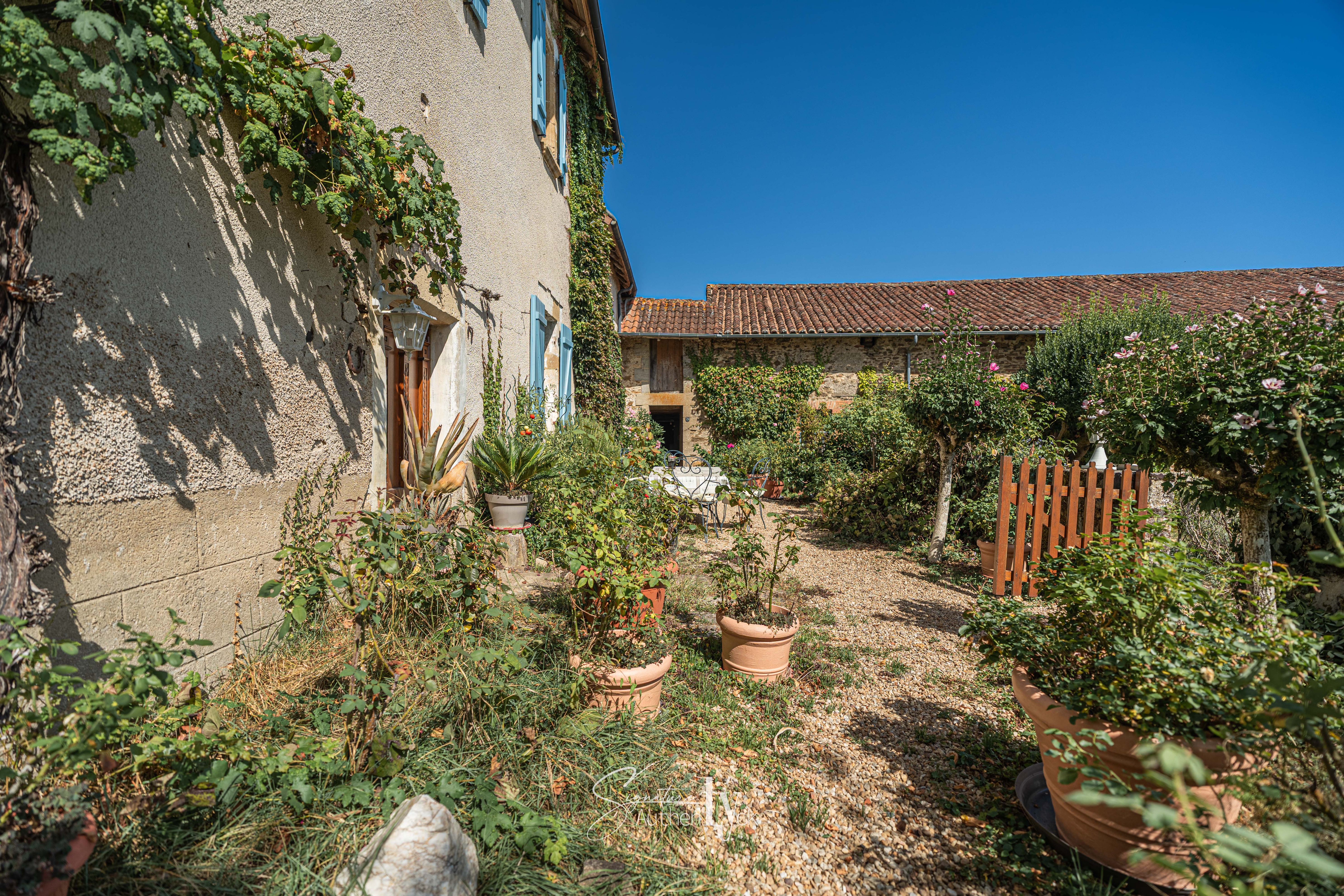 Maison - Saint-Jory-de-Chalais