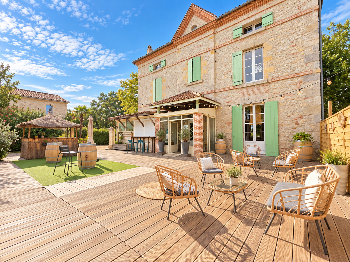 Maison 24 pièces 1059 m² · à Aiguillon · 1 059 m² · 1 150 000 €