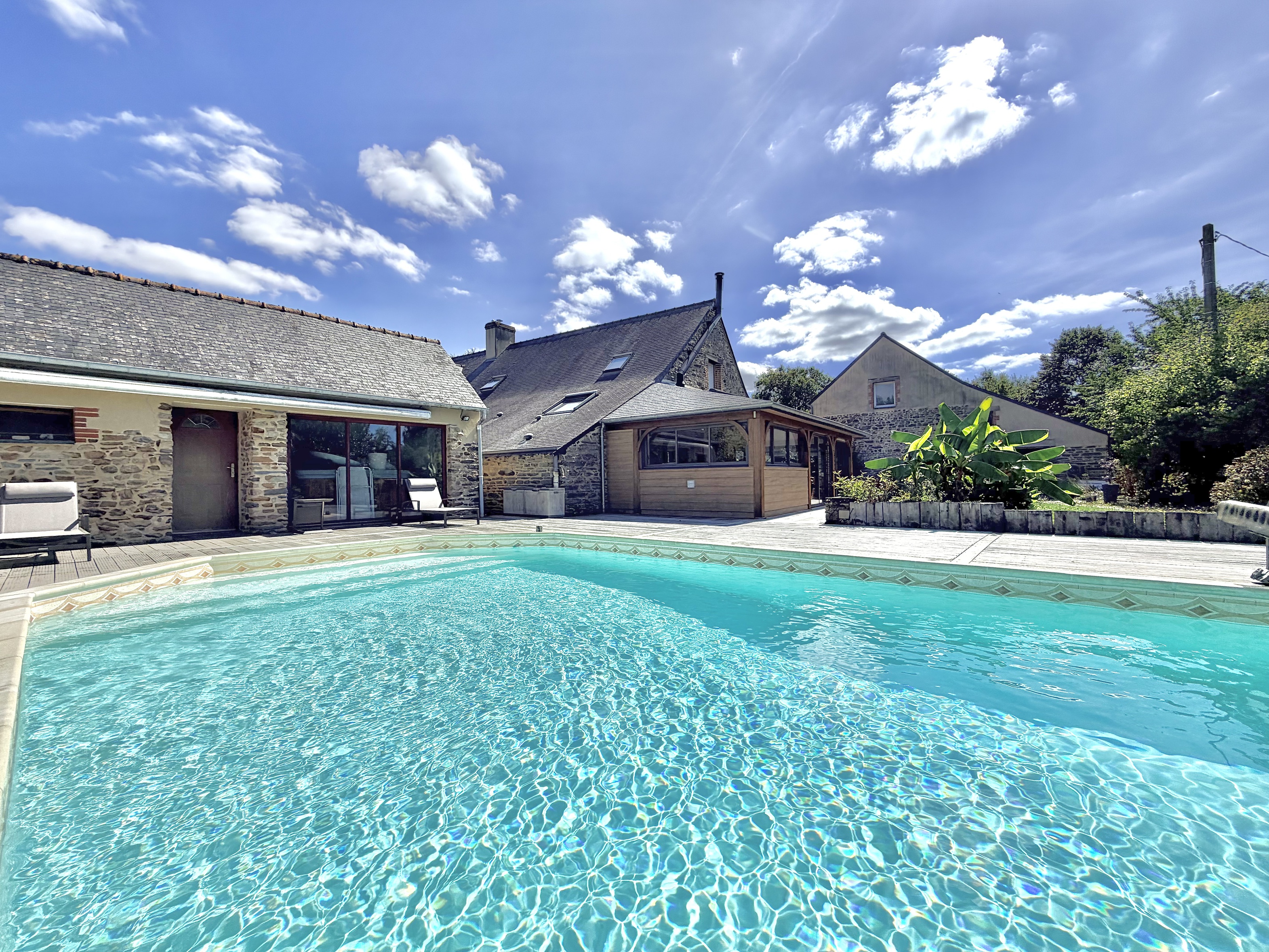 maison 9 pièces - 250m2 à Châteaugiron (35410)