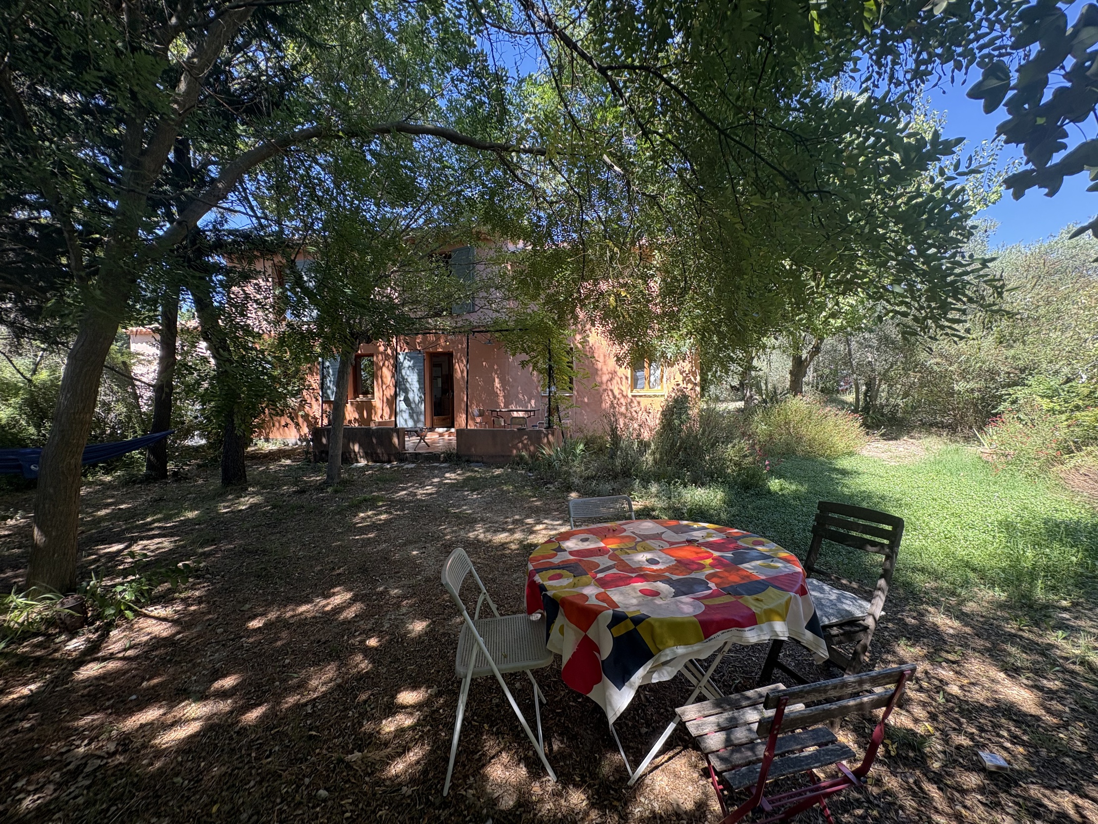 maison 4 pièces - 83m2 à Cucuron (84160)