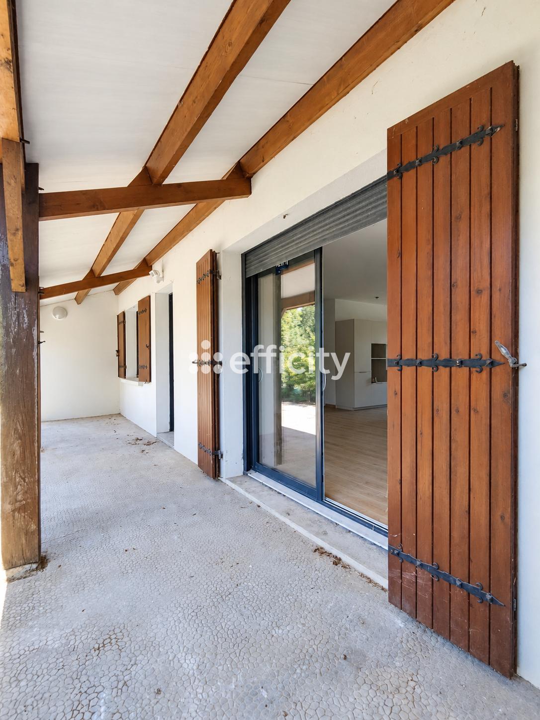 Maison 5 pièces 127 m² · à Breuil-Magné · 127 m² · 325 000 €