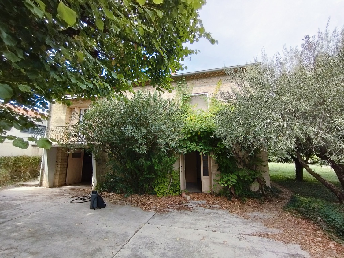maison 5 pièces - 228m2 à Carpentras (84200)