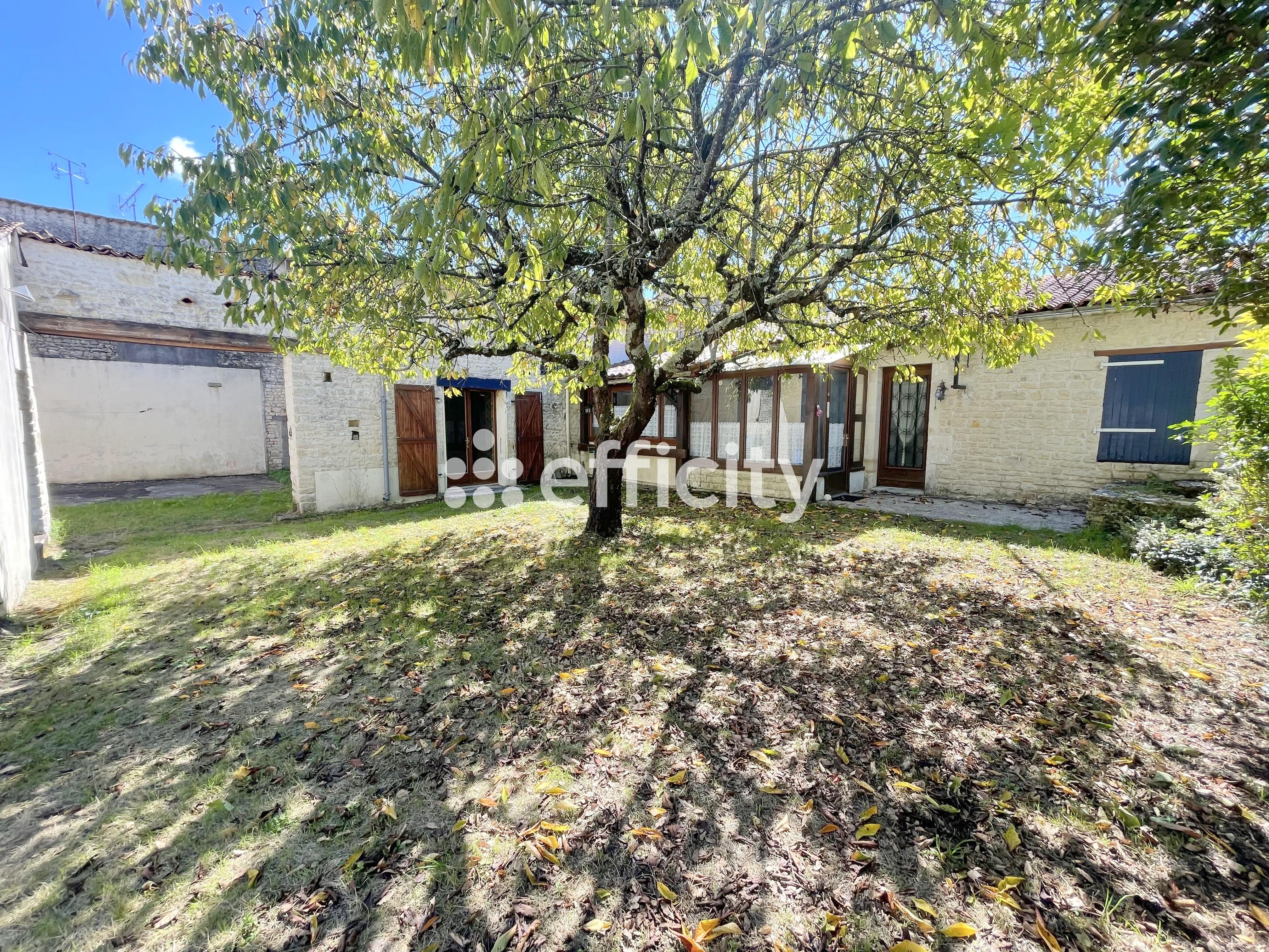 Maison 3 pièces 85 m² · à Ambérac · 85 m² · 71 500 €