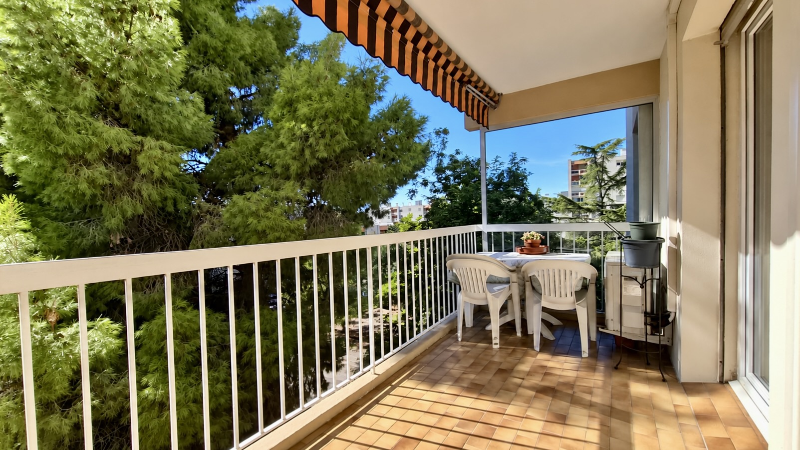 Appartement 4 pièces 83 m² · à Marseille · 83 m² · 214 000 €