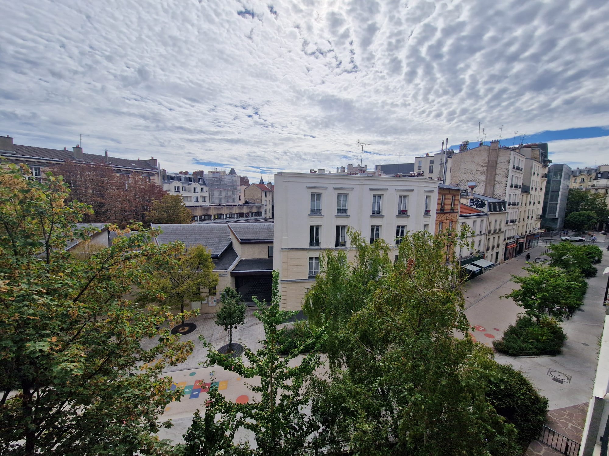 Appartement 4 pièces 77 m² · à Paris · 77 m² · 676 000 €