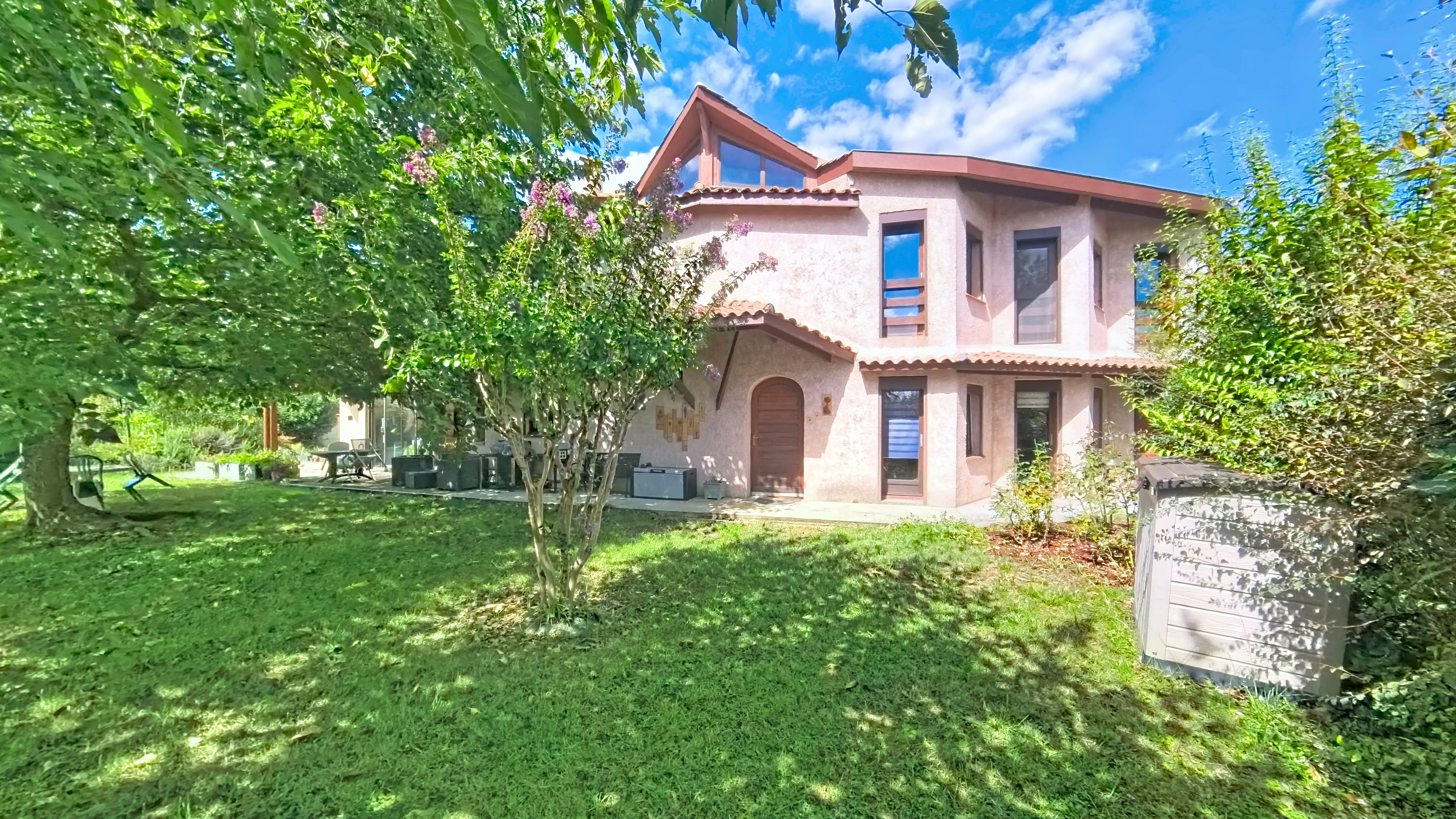 Maison 12 pièces 260 m² · à Bias · 260 m² · 307 000 €