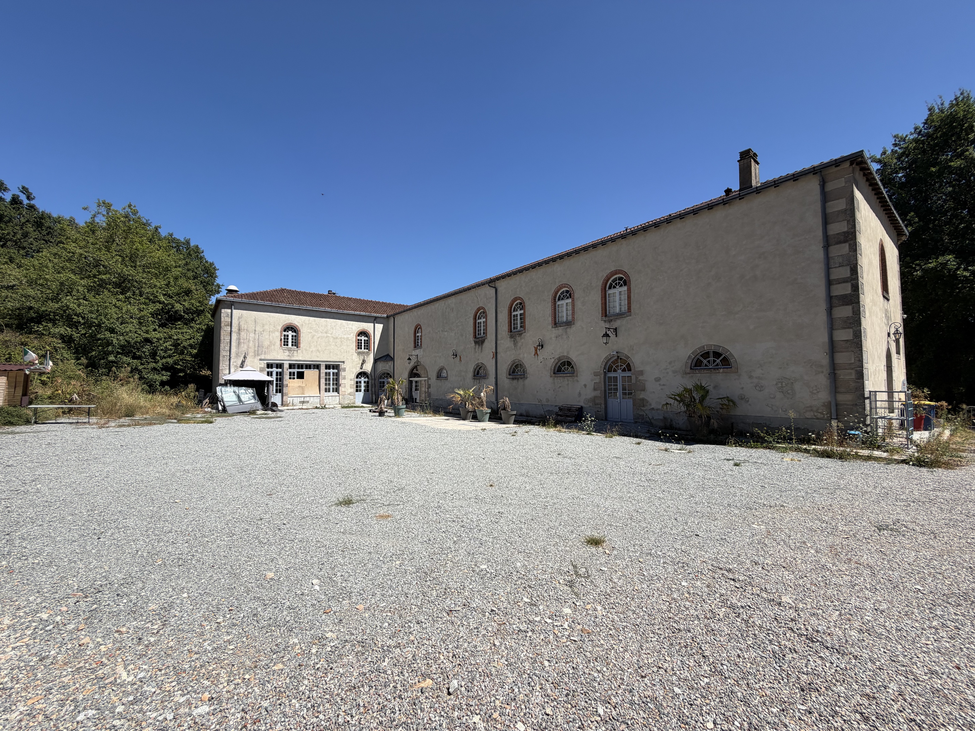 bureau 15 pièces - 900m2 à Limoges (87100)