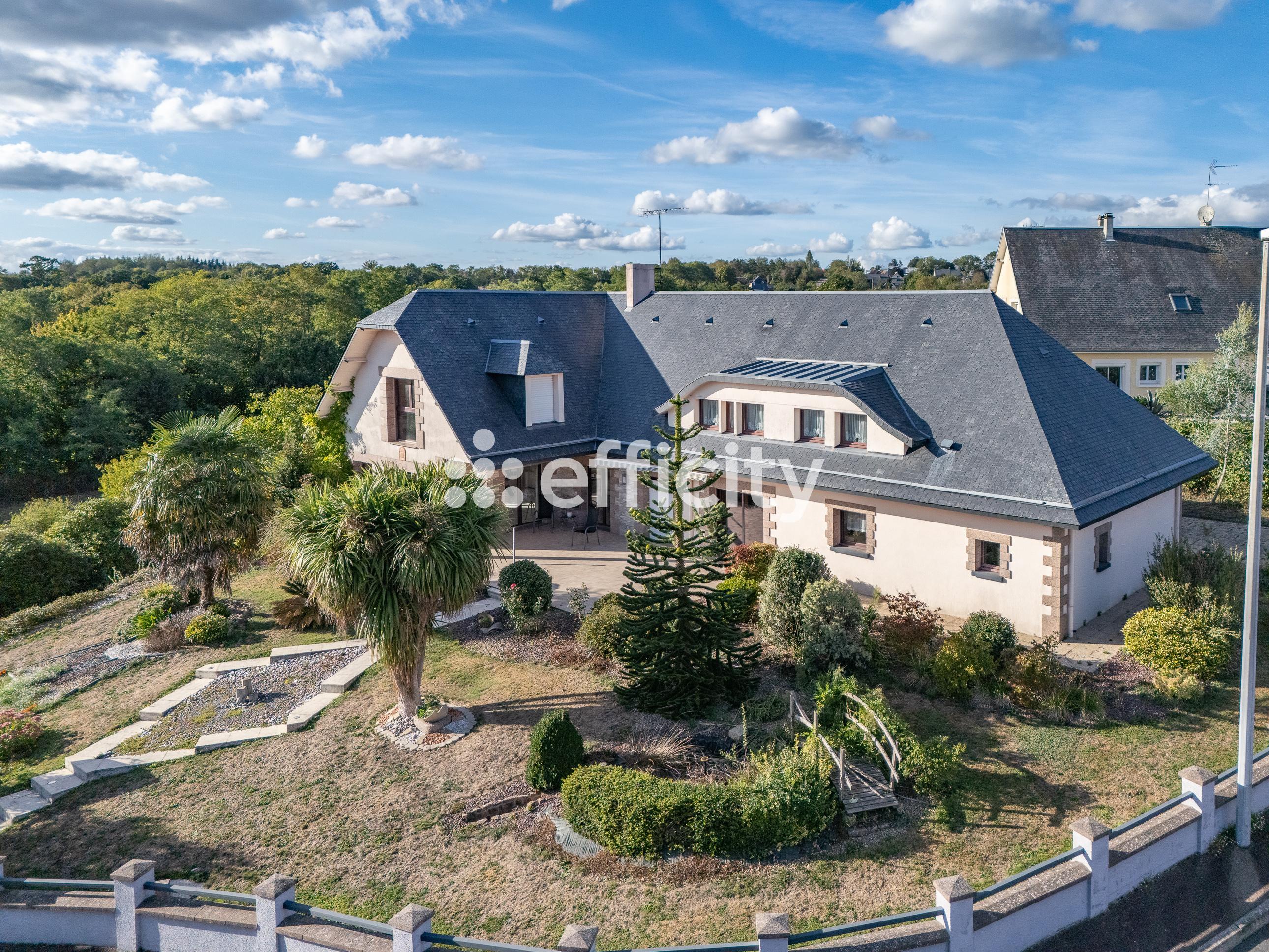 Maison 12 pièces 275 m² · à Torigny-les-Villes · 275 m² · 419 000 €